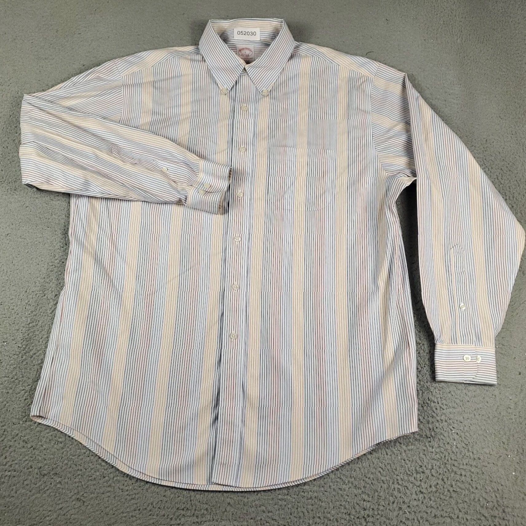 Brooks Brothers Brooks Brothers Striped Button-Up Shirt Mens Large Blue Regular Fit Long Sleeve Size US L / EU 52-54 / 3 - 2 Thumbnail