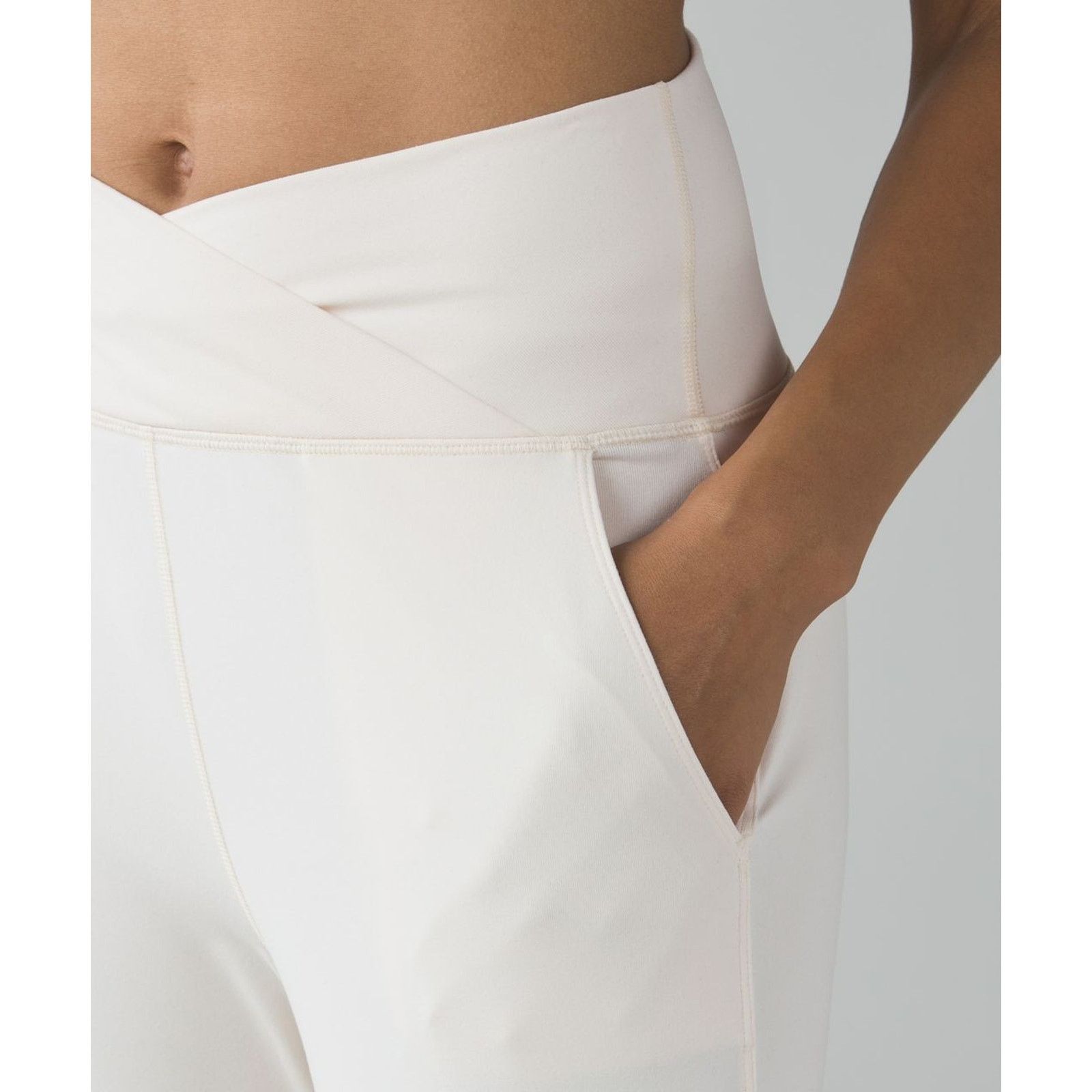 Lululemon Lululemon Sunset Salutation Capris Leggings Fold Waist 2 Size 26" / US 2 / IT 38 - 5 Thumbnail