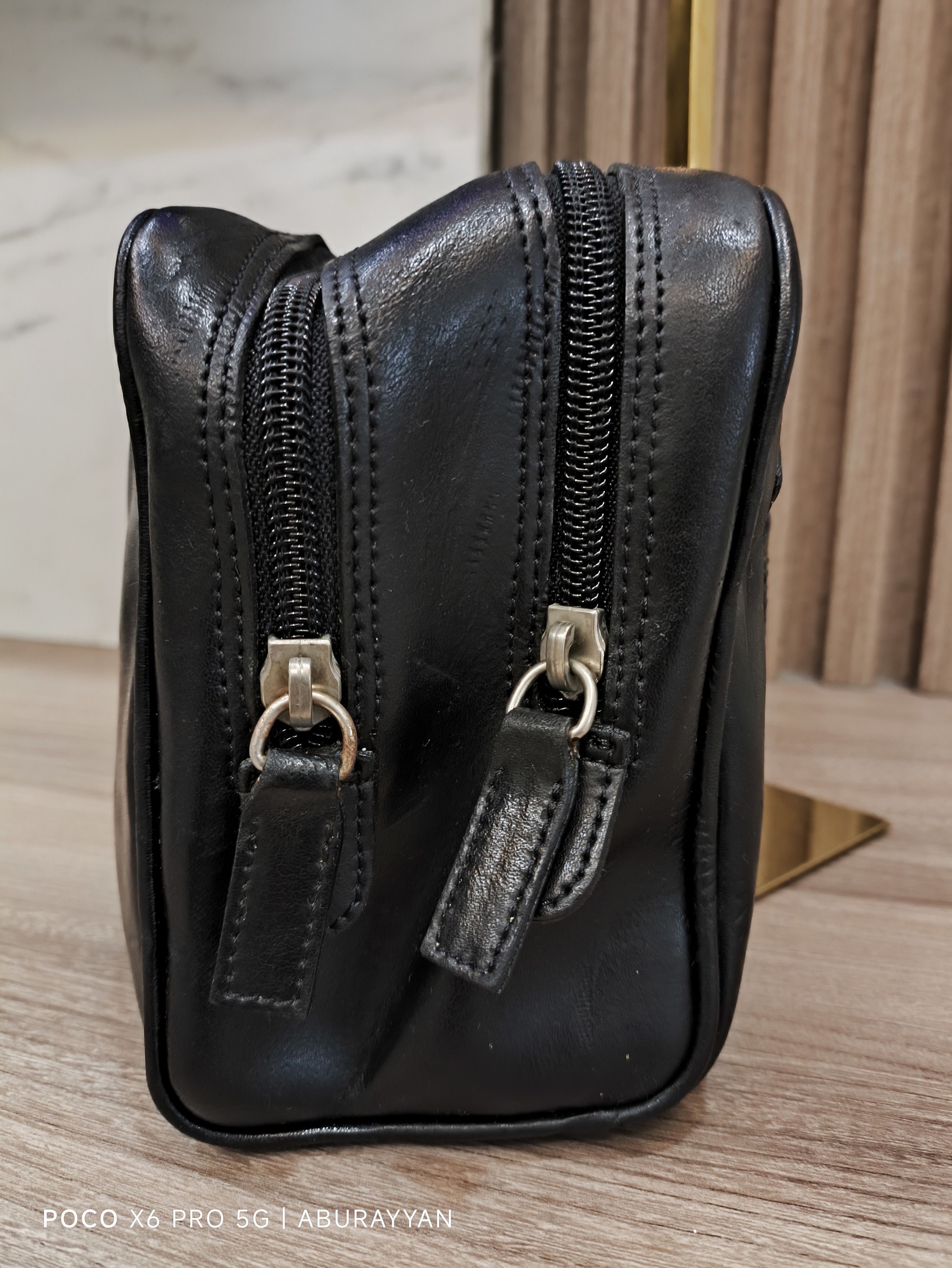 Versace Gianni Versace Travel Clutch Black Leather Bag Size ONE SIZE - 3 Thumbnail