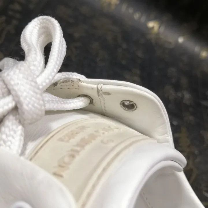 Louis Vuitton Louis Vuitton White Logo Sneakers for Men and Women -2508 Size US 5 / EU 37 - 7 Thumbnail