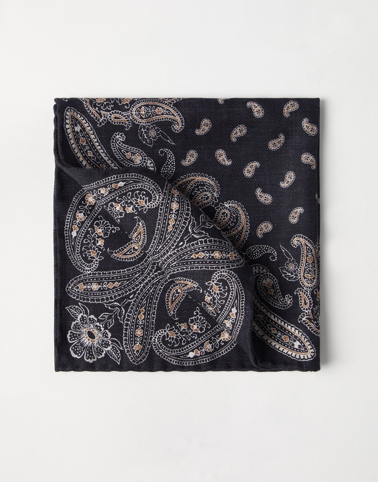 Brunello Cucinelli o1la1rc1a0326 Size: OS / Pocket Square in Multicolor Size ONE SIZE - 1 Thumbnail