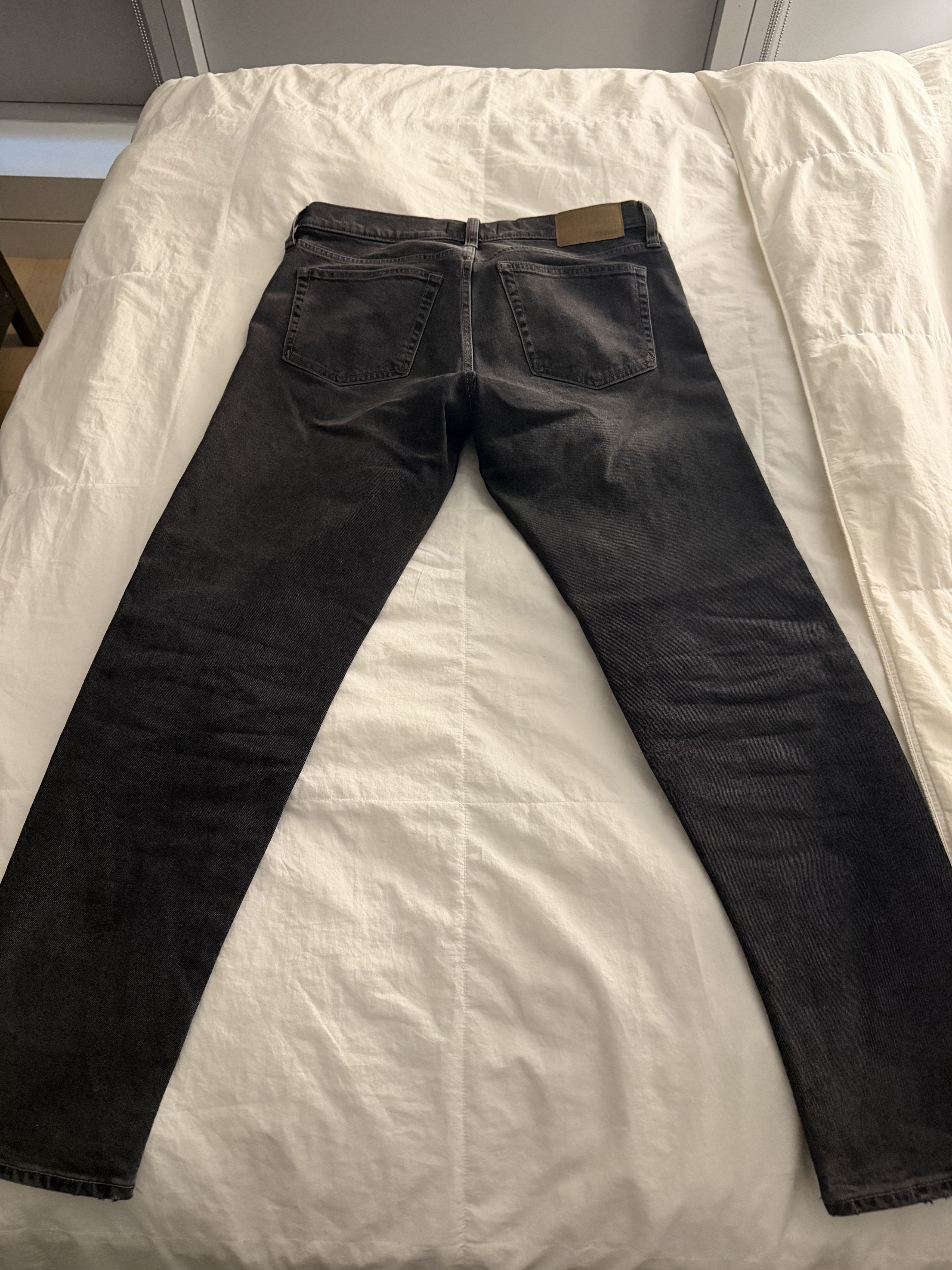 Madewell Madewell Relaxed Taper Gray Jeans Size US 32 / EU 48 - 4 Thumbnail