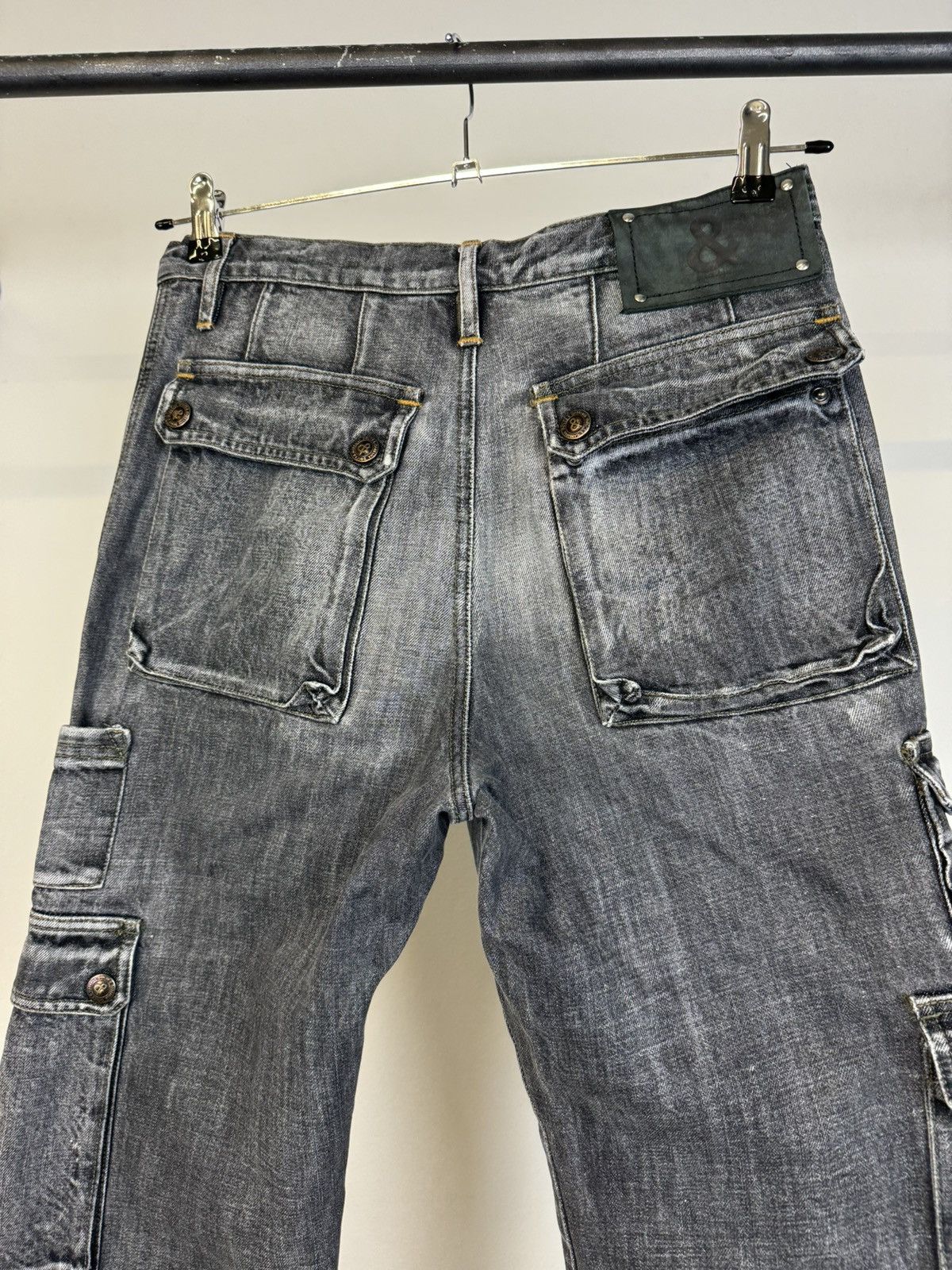 Dolce & Gabbana 2000s Dolce & Gabbana heavy weight cargo pants pockets Size US 30 / EU 46 - 7 Thumbnail