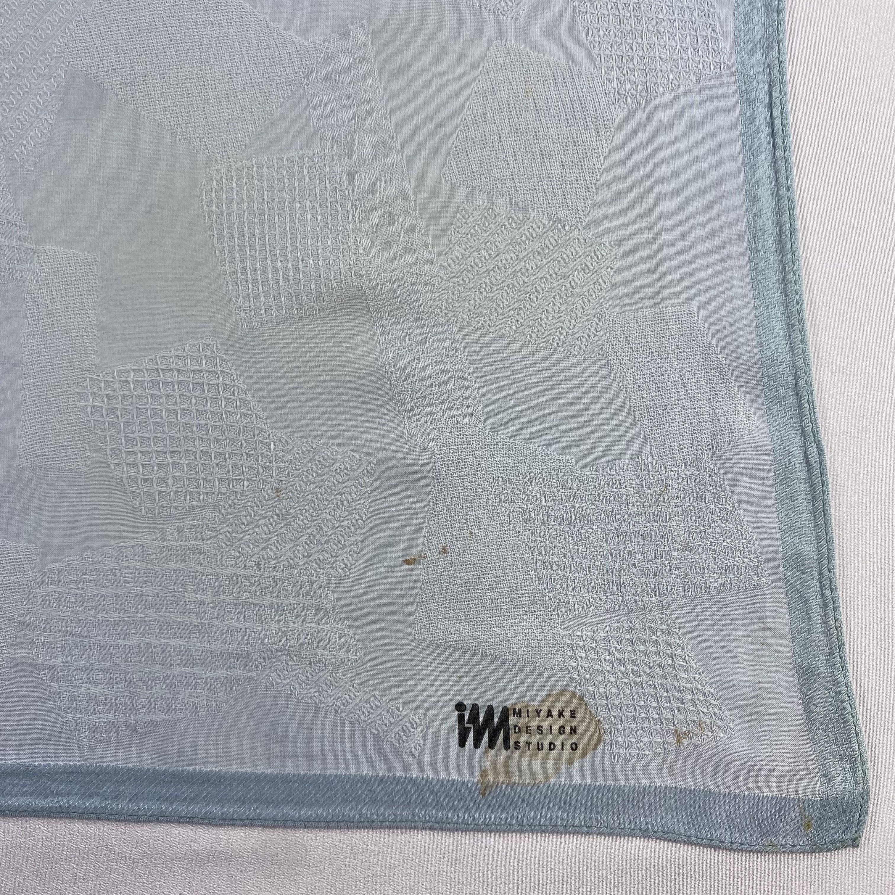 Issey Miyake × Vintage Issey Miyake Bandana/ Handkerchief / Neckerchief-P1304 Size ONE SIZE - 3 Thumbnail