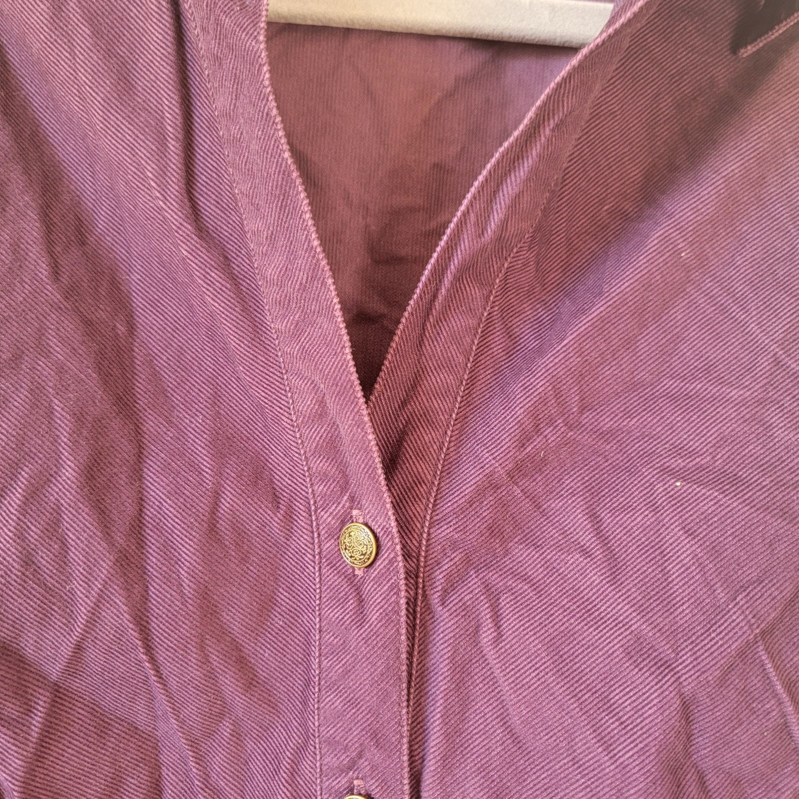 St. Johns Bay St Johns Bay Purple Corduroy Button Down Top Size XL Size XL / US 12-14 / IT 48-50 - 4 Thumbnail