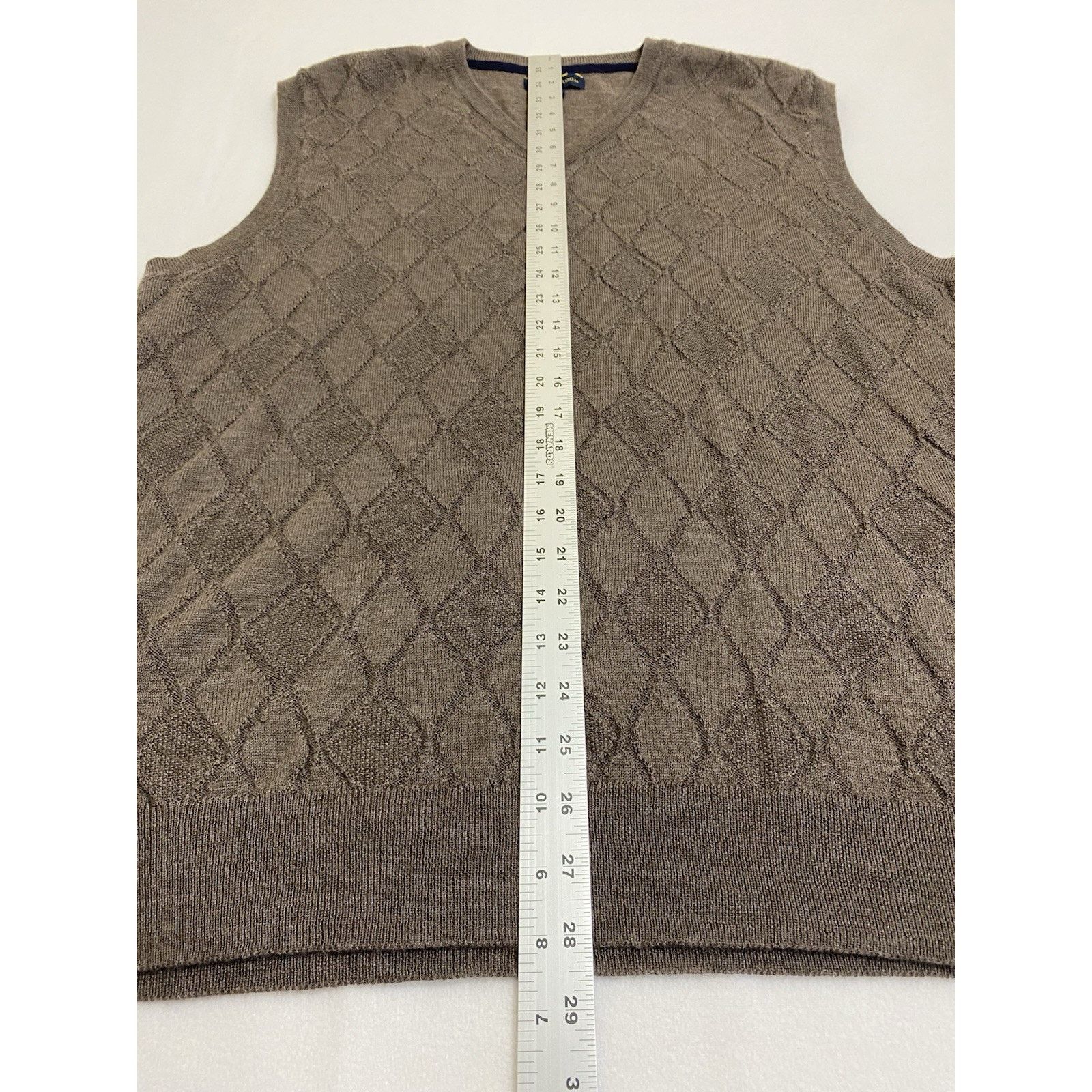 Club Room Brown Merino Wool Blend Argyle Diamond Sweater Vest Mens L Size US L / EU 52-54 / 3 - 4 Thumbnail