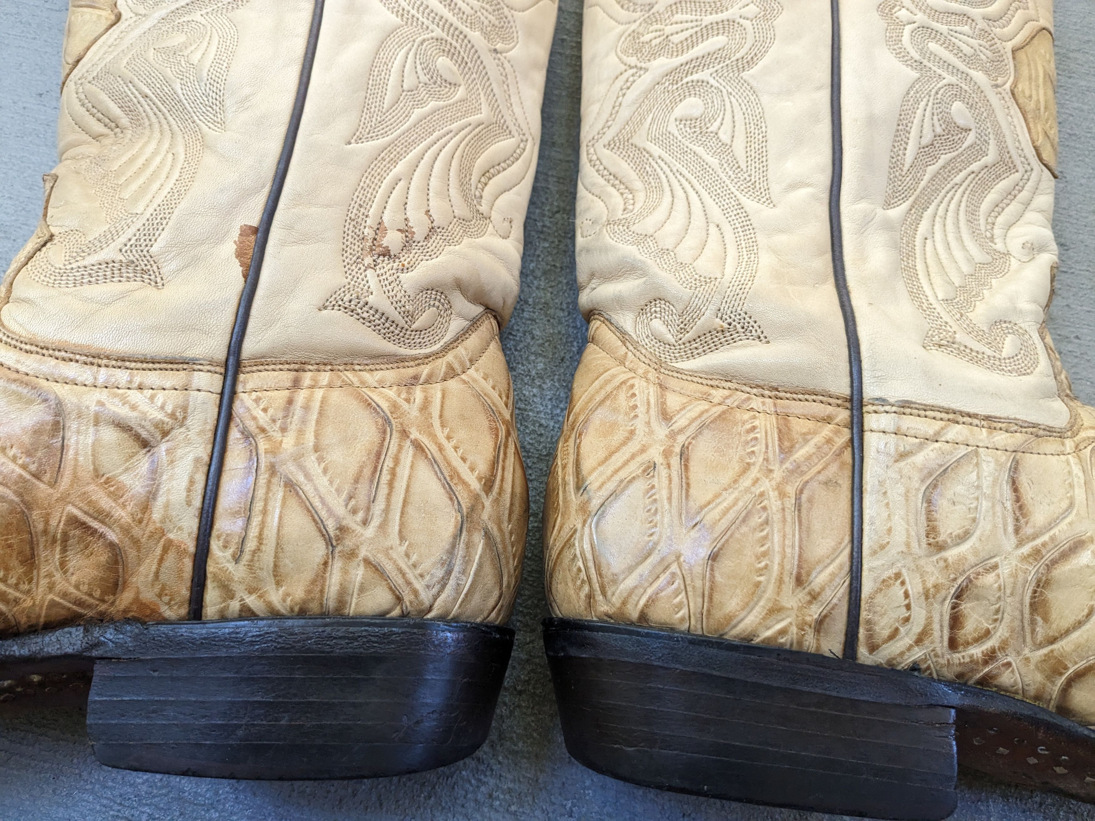 Genuine Leather Vintage Cowboy Boots Beige Leather 10.5 Botas Western Size US 10.5 / EU 43-44 - 15 Thumbnail