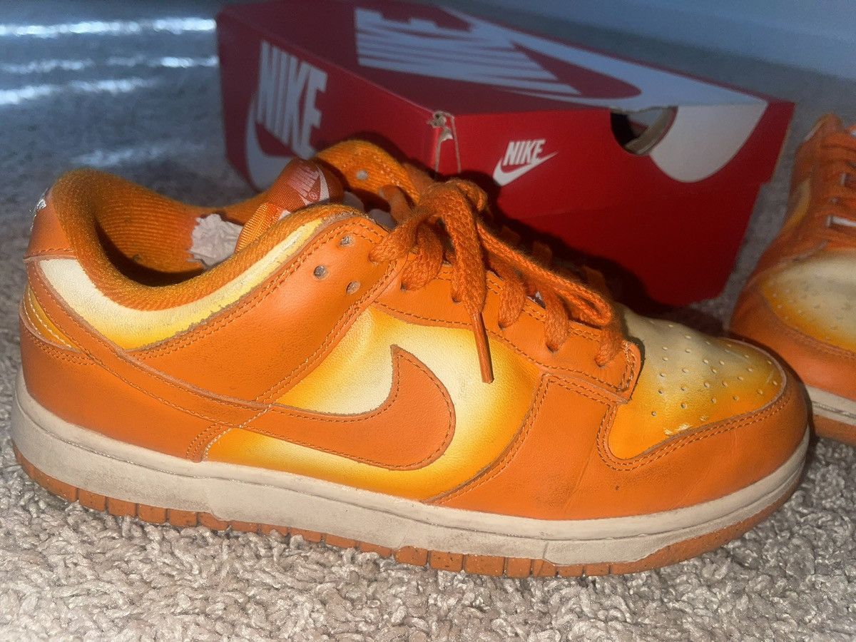 Nike WMNS NIKE DUNK LOW MAGMA Size US 9.5 / IT 39.5 - 2 Thumbnail