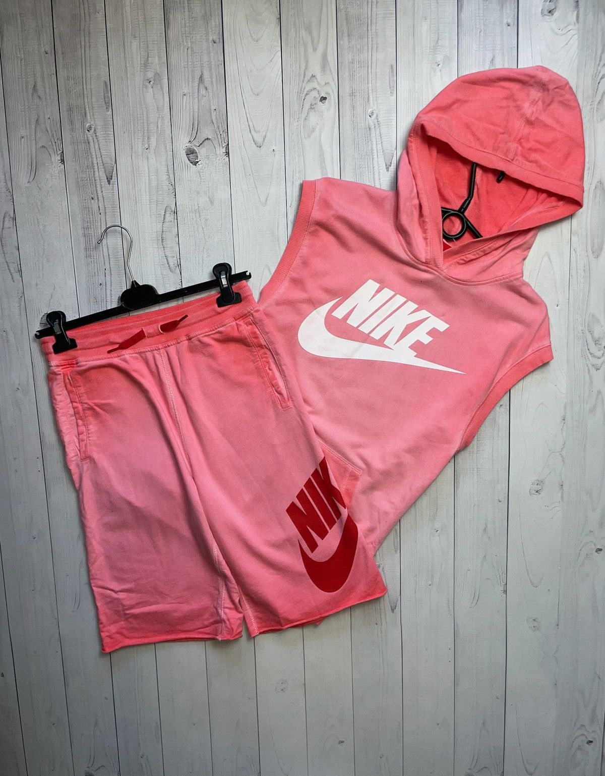 Nike × Vintage Vintage Nike tracksuit pink size Xs shorts + hooded vest Size US XS / EU 42 / 0 - 1 Thumbnail
