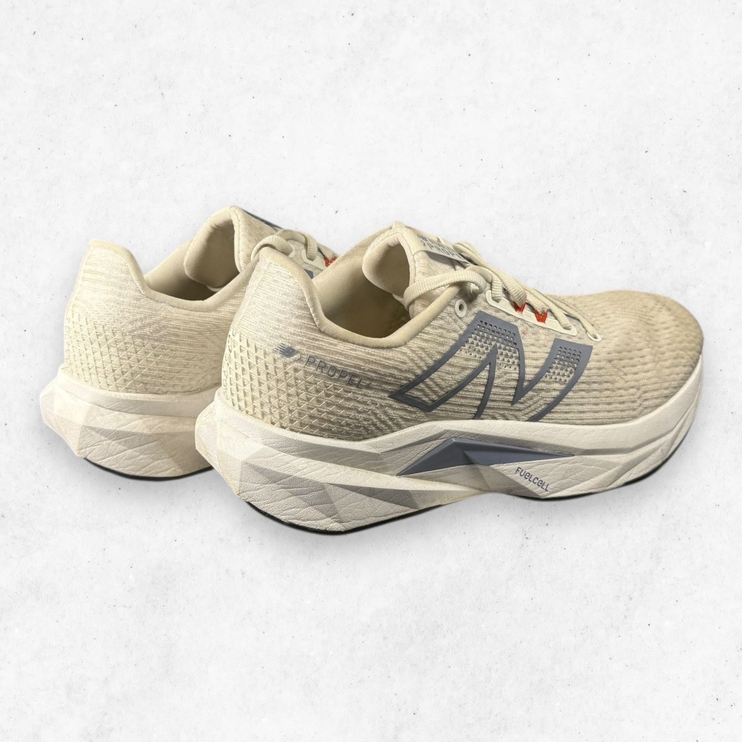 New Balance New Balance FuelCell Propel V5 B Med White/Grey Women's 10 Size US 10 / IT 40 - 7 Thumbnail
