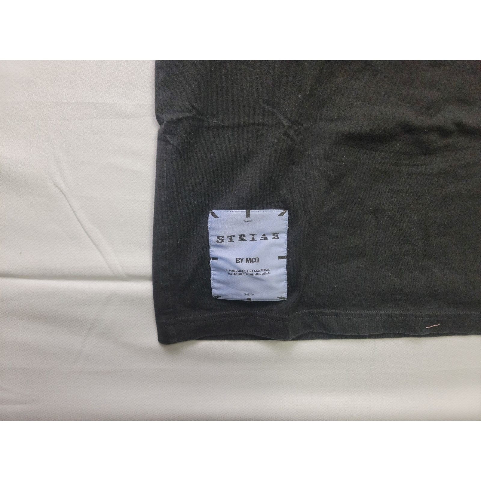 MCQ MCQ Alexander McQueen Black The Body Physical Small T-Shirt Size US S / EU 44-46 / 1 - 8 Thumbnail