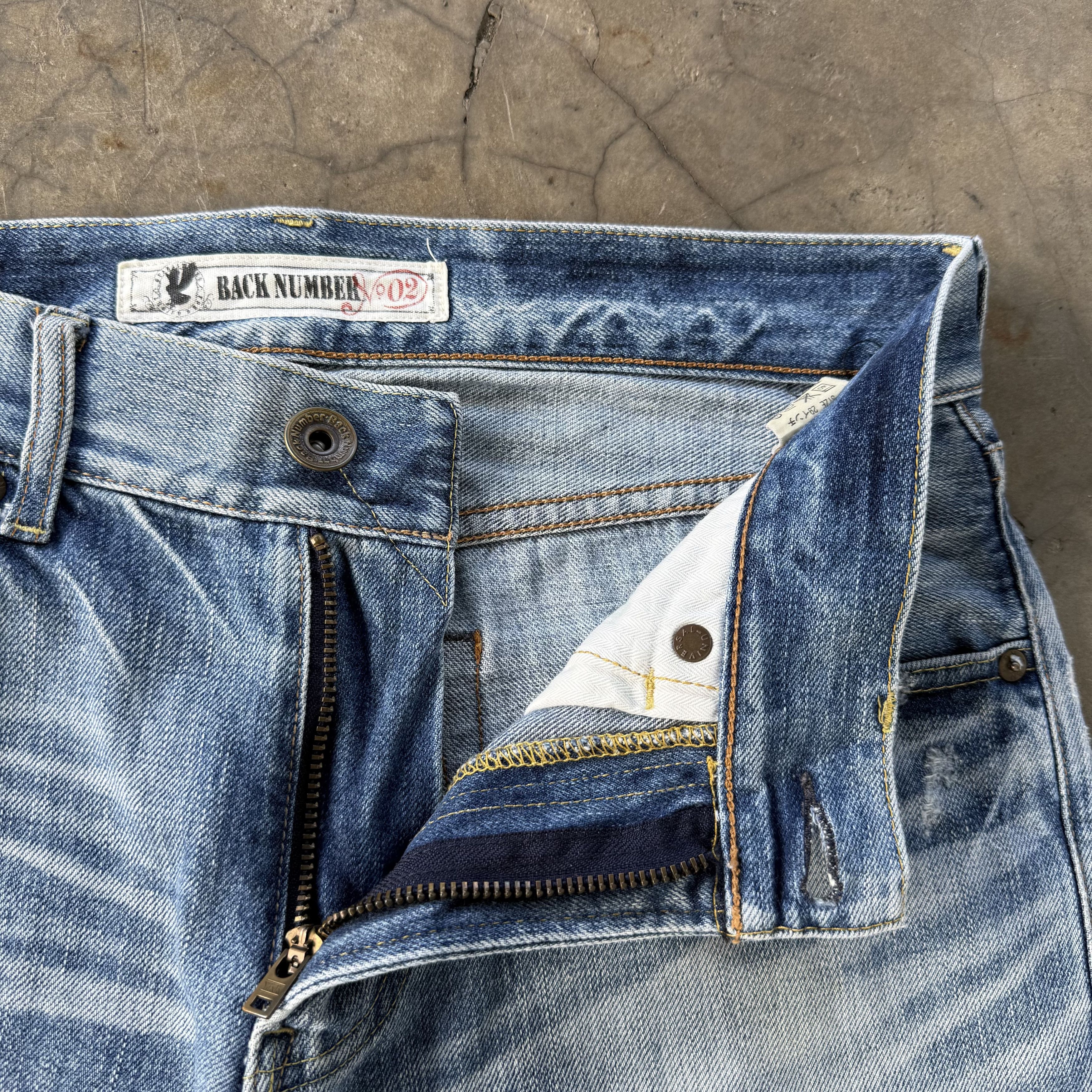 Japanese Brand Vintage Back Number Faded Wash Blue Denim Jean W31 Size US 31 - 8 Thumbnail