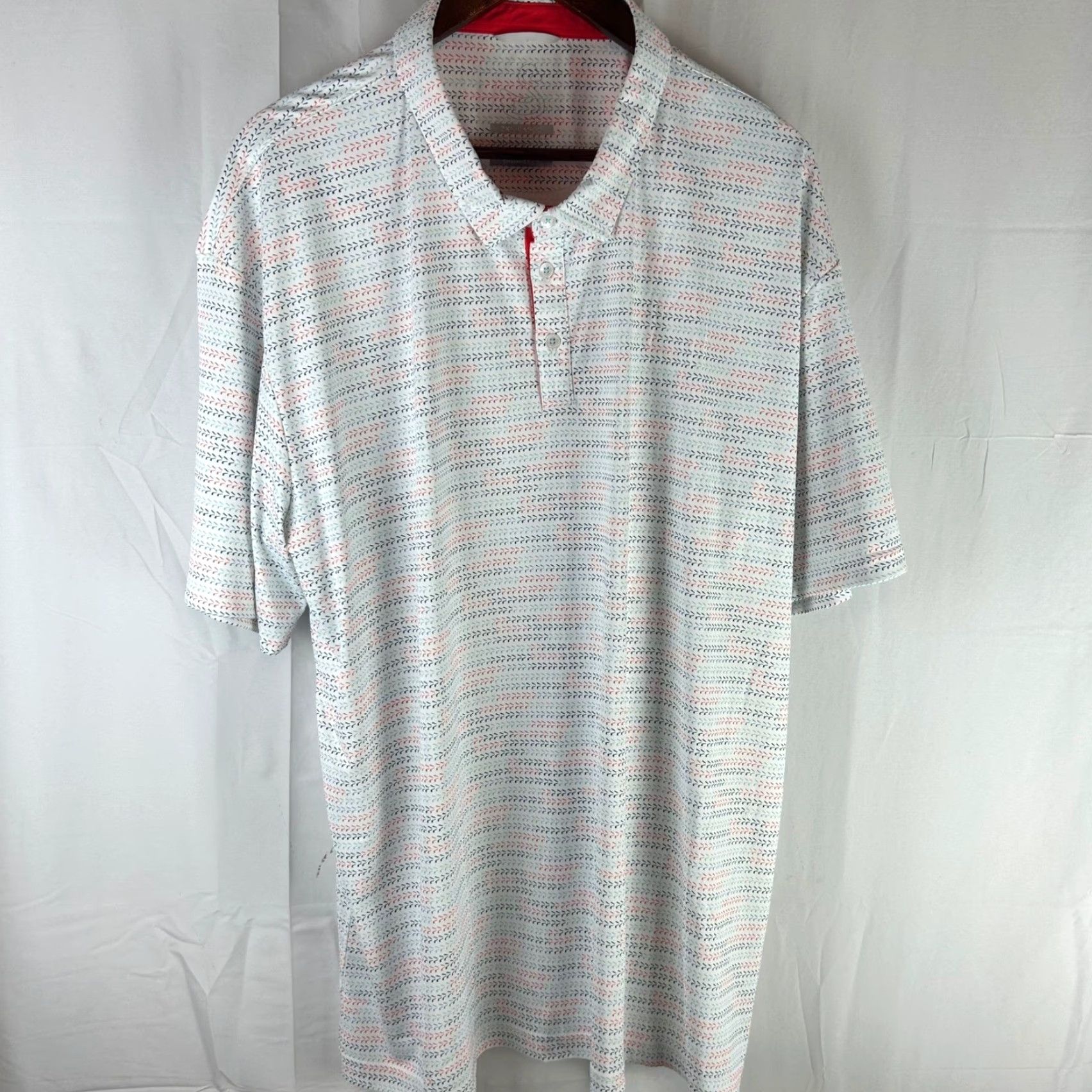 Vintage SWANNIES Men 3XL White Blue Red Geometric Print Polo Shirt Short Sleeve Golf Shirt Polo Size US XXL / EU 58 / 5 - 2 Thumbnail
