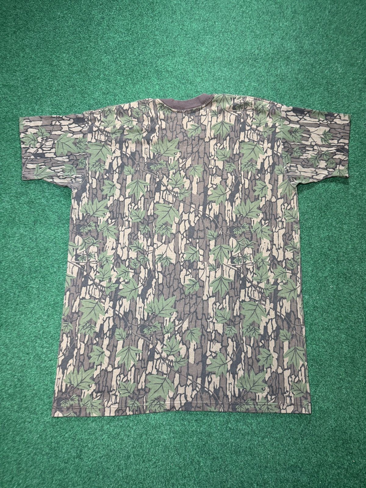 Realtree × Vintage Vintage 90s Trebrak Realtree Camo Woodland Forest T Shirt Size US L / EU 52-54 / 3 - 2 Thumbnail