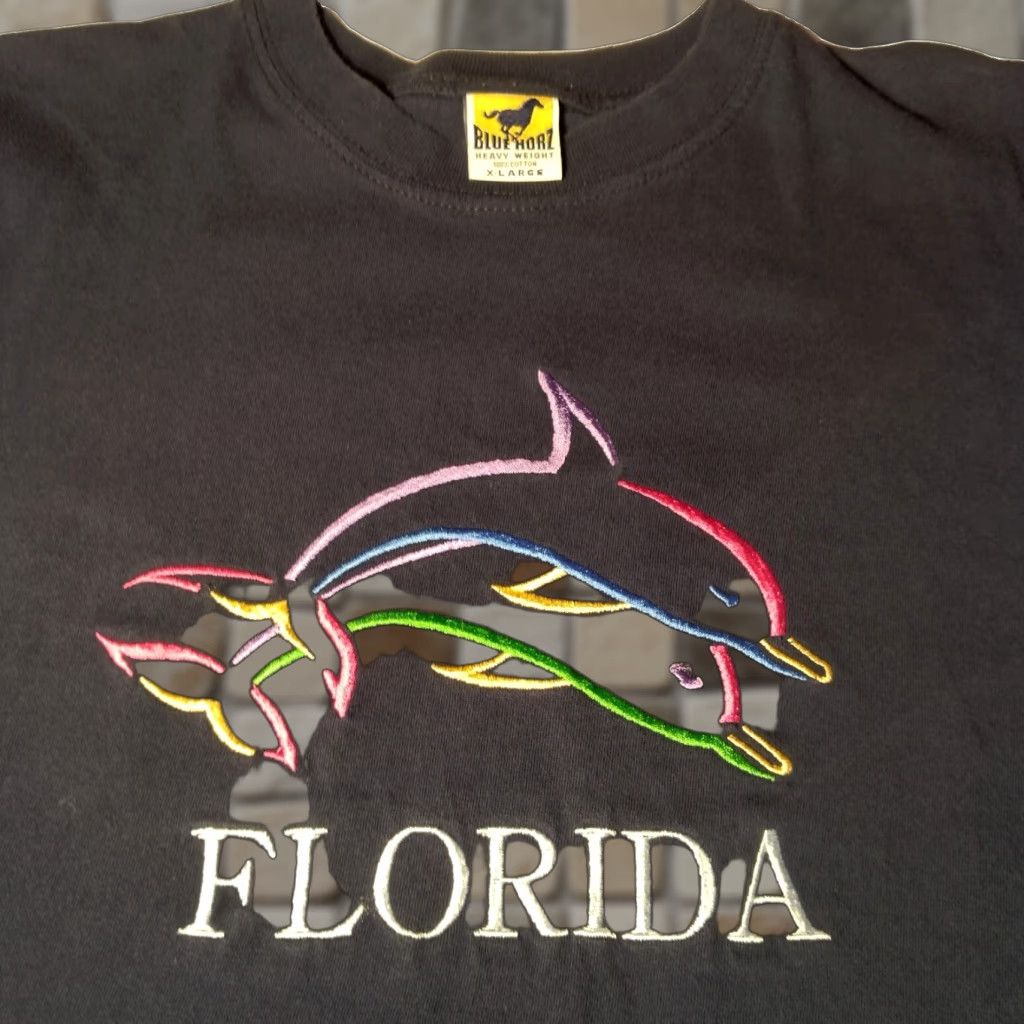 Rainbow VINTAGE Blue Horz Florida Dolphins Shirt XL Ocean Blue Embroidered T-Shirt Men Adults Dolphins Travel Tourist Clothing Size US XL / EU 56 / 4 - 1 Thumbnail