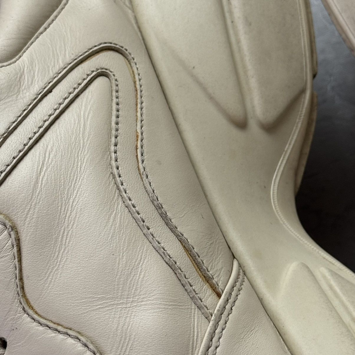 Gucci Gucci Rhyton Logo Leather Sneaker Size 12.5 Size US 12.5 / EU 45-46 - 11 Thumbnail