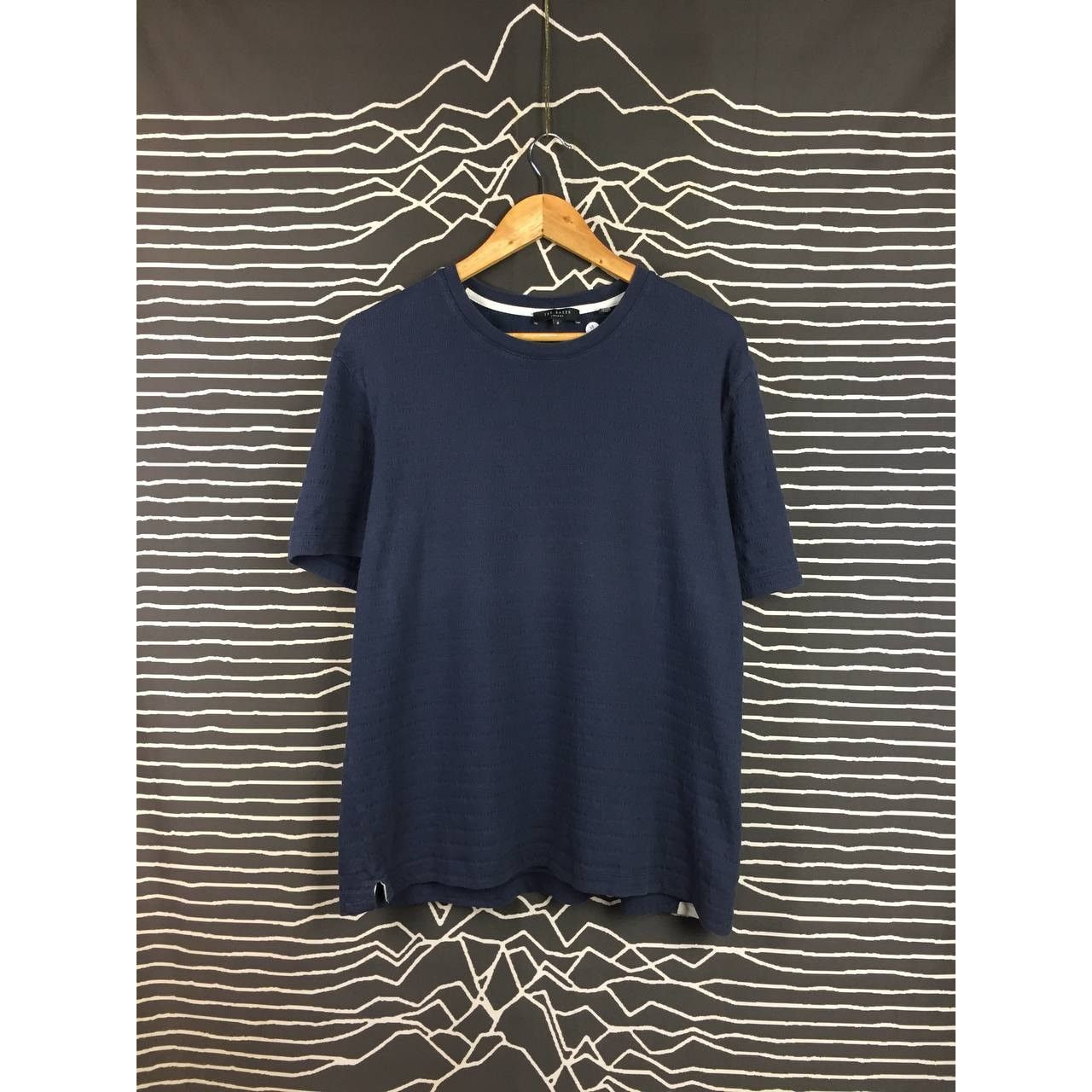 Ted Baker × Vintage Ted Baker London KINGSRD Casual Crew Neck Tee Size US XL / EU 56 / 4 - 2 Thumbnail