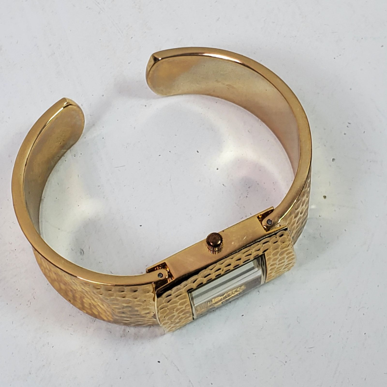 Geneva Geneva Hammered Metal Clamp Wristwatch Gold Tone Size ONE SIZE - 4 Thumbnail
