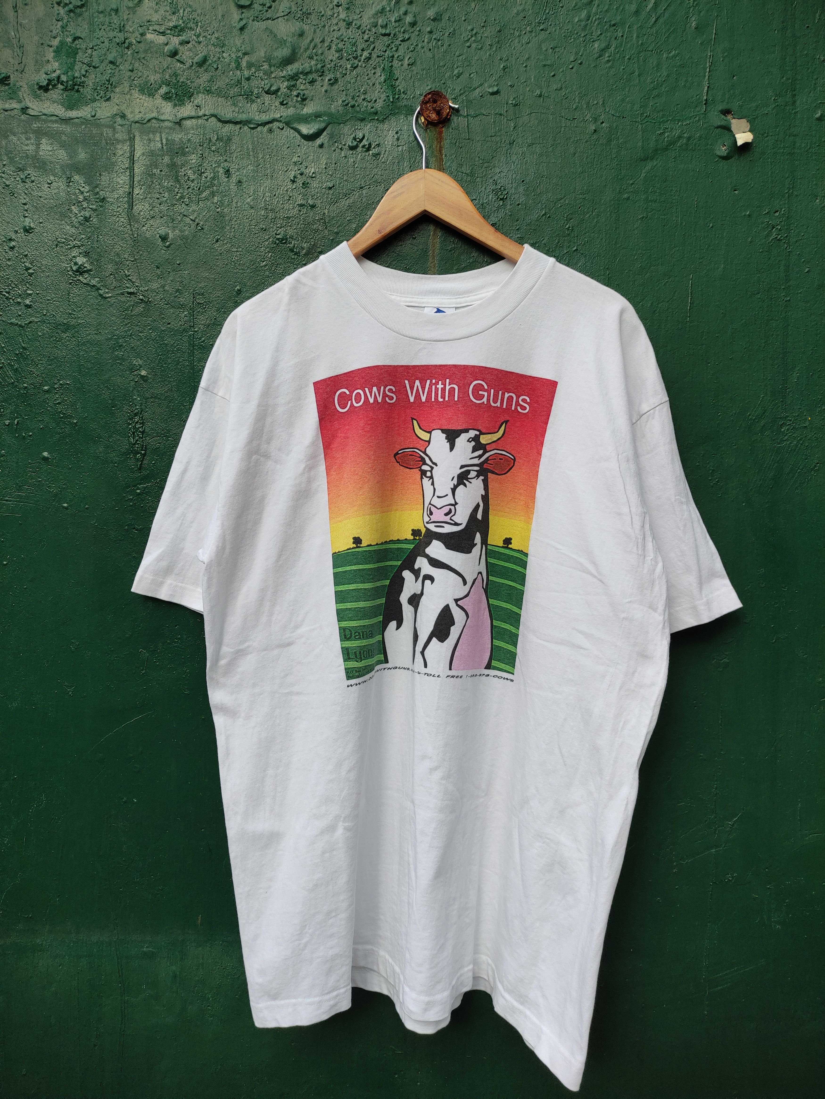 Vintage Vintage Dana Lyons Cows With Guns Country Shirt Size US XL / EU 56 / 4 - 6 Thumbnail