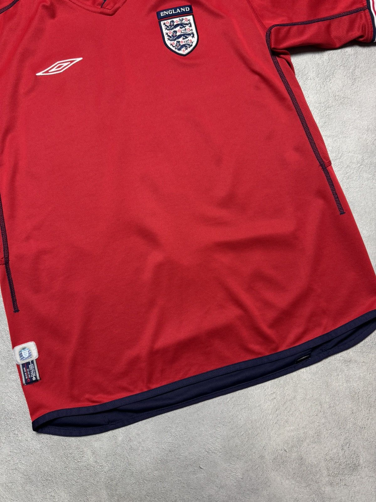 Umbro England 2002 2004 Home Football Shirt Soccer Jersey Umbro Size US XL / EU 56 / 4 - 6 Thumbnail