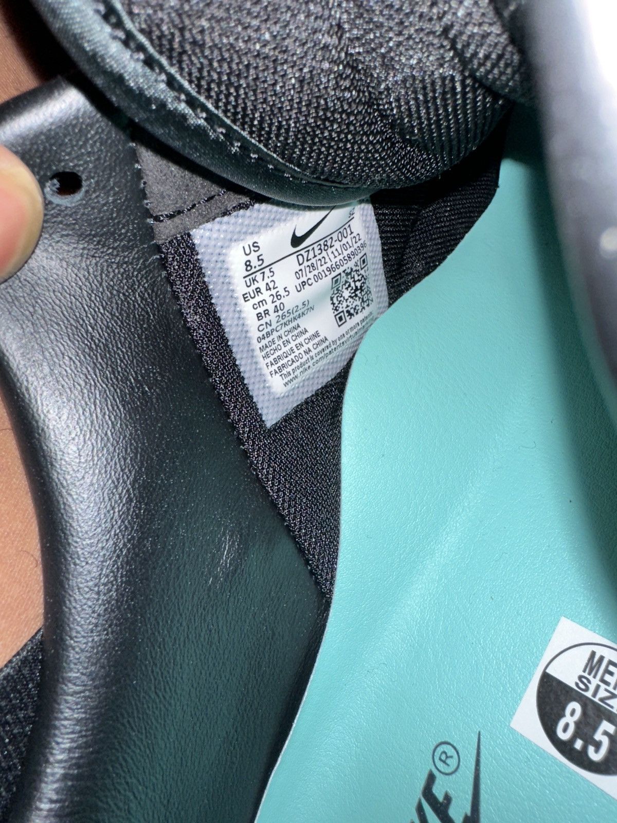 Nike × Tiffany & Co. Tiffany & Co. x Nike Air Force 1 Low '1837' Size US 8.5 / EU 41-42 - 4 Thumbnail