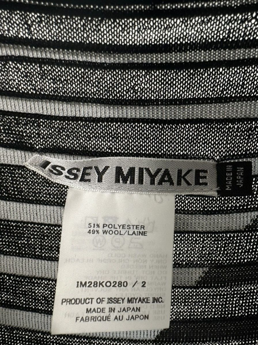 Pleats Please Issey Miyake Issey Miyake maxi patterned pleated cardigan optical, 2. Size XS / US 0-2 / IT 36-38 - 5 Thumbnail