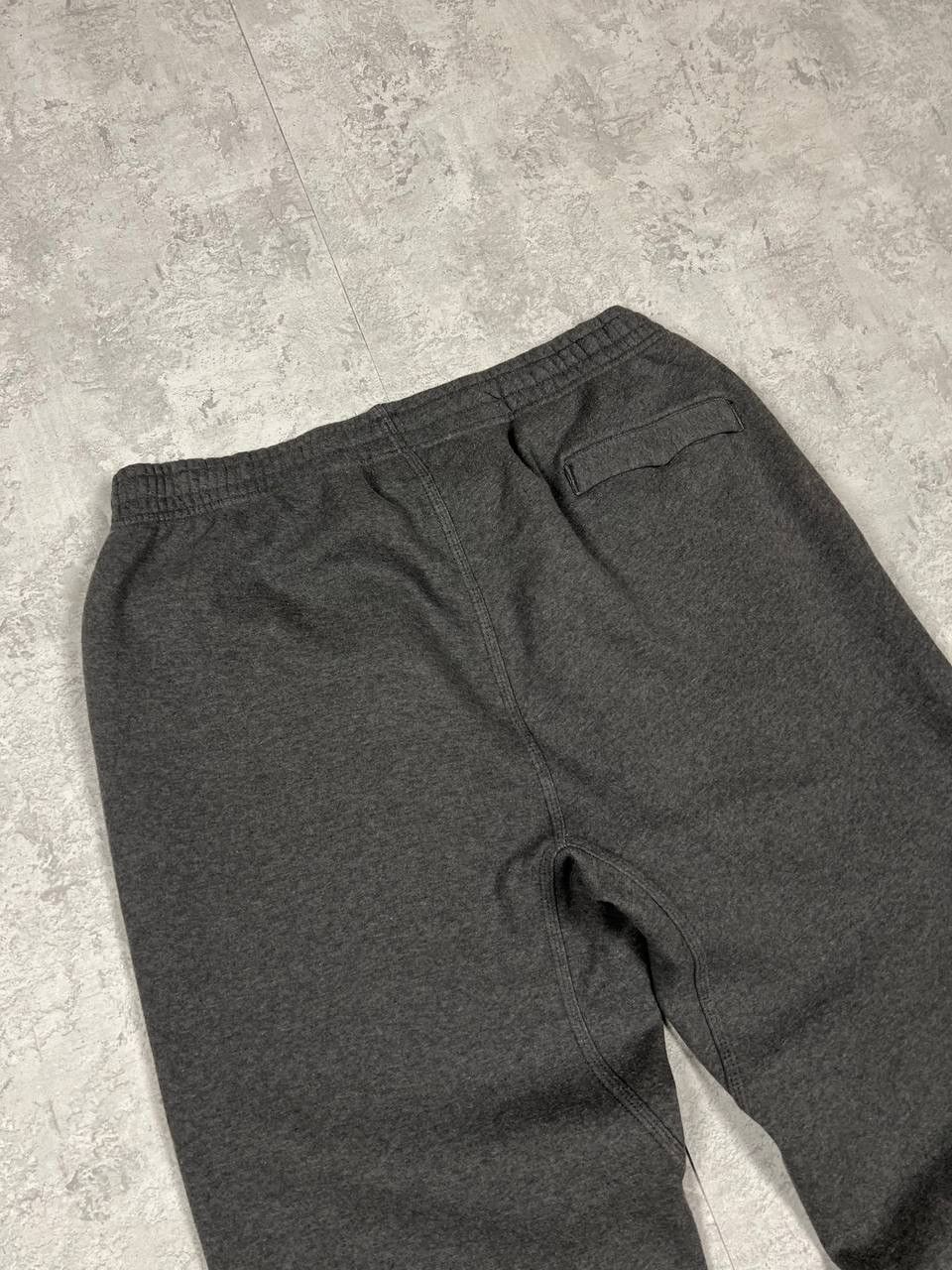 Nike Nike Baggy Grey Sweatpants Joggers Pants Size L Size US 35 - 11 Thumbnail