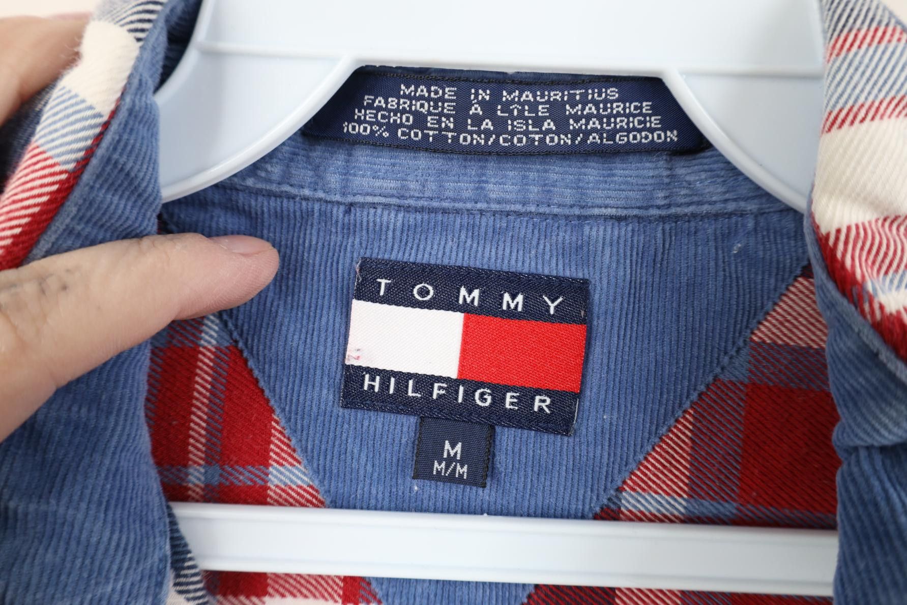 Tommy Hilfiger Vintage 90s Tommy Hilfiger Collared Button Down Shirt Size US M / EU 48-50 / 2 - 8 Thumbnail