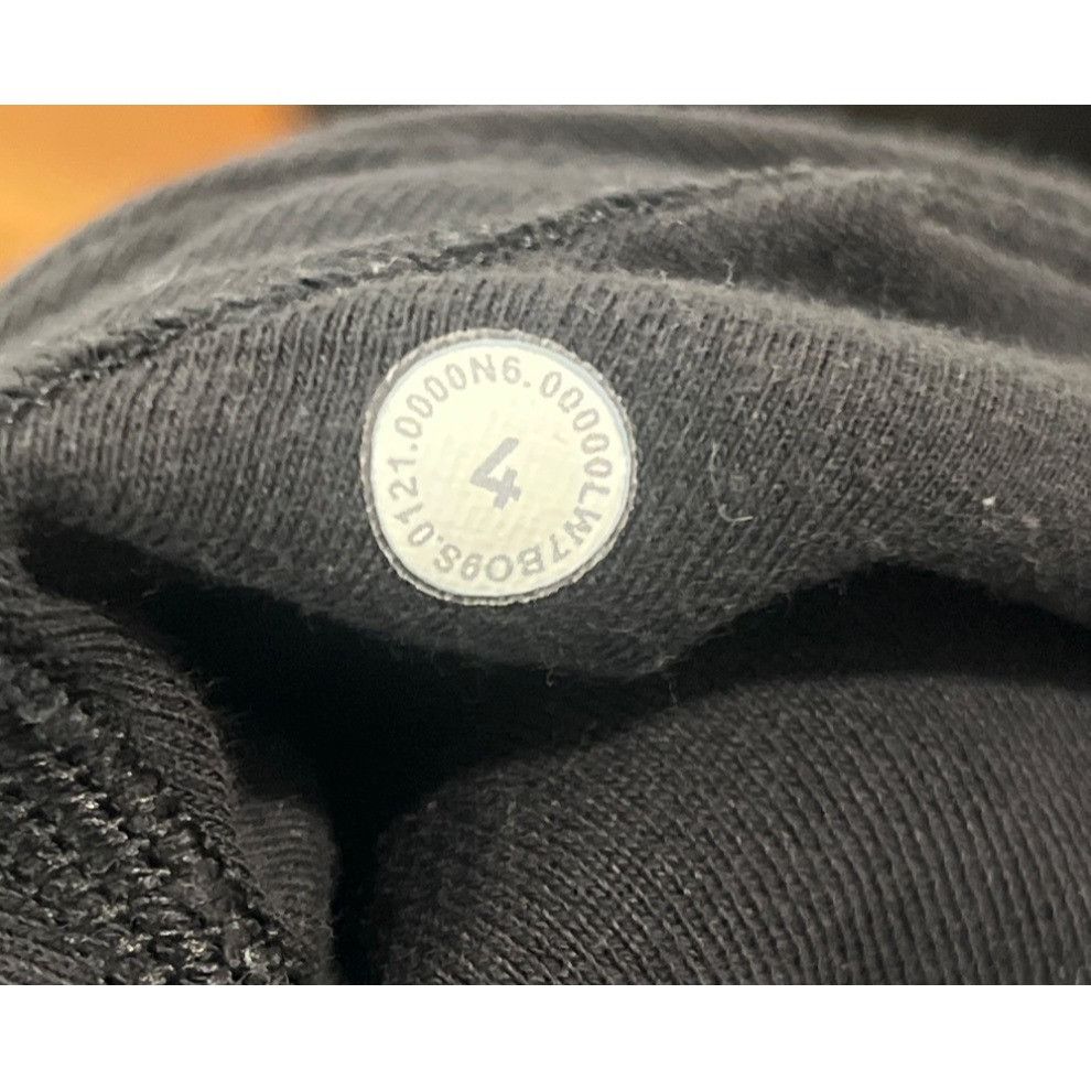 Lululemon Lululemon All Yours High Rise Short *7" Size 4 Black Size 27" / US 4 / IT 40 - 6 Thumbnail