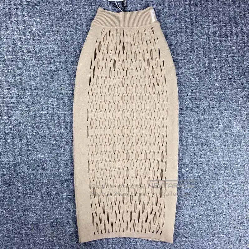 Fendi Fendi Beige Ladies’ Knit Midi Skirt . Size 23" - 3 Thumbnail