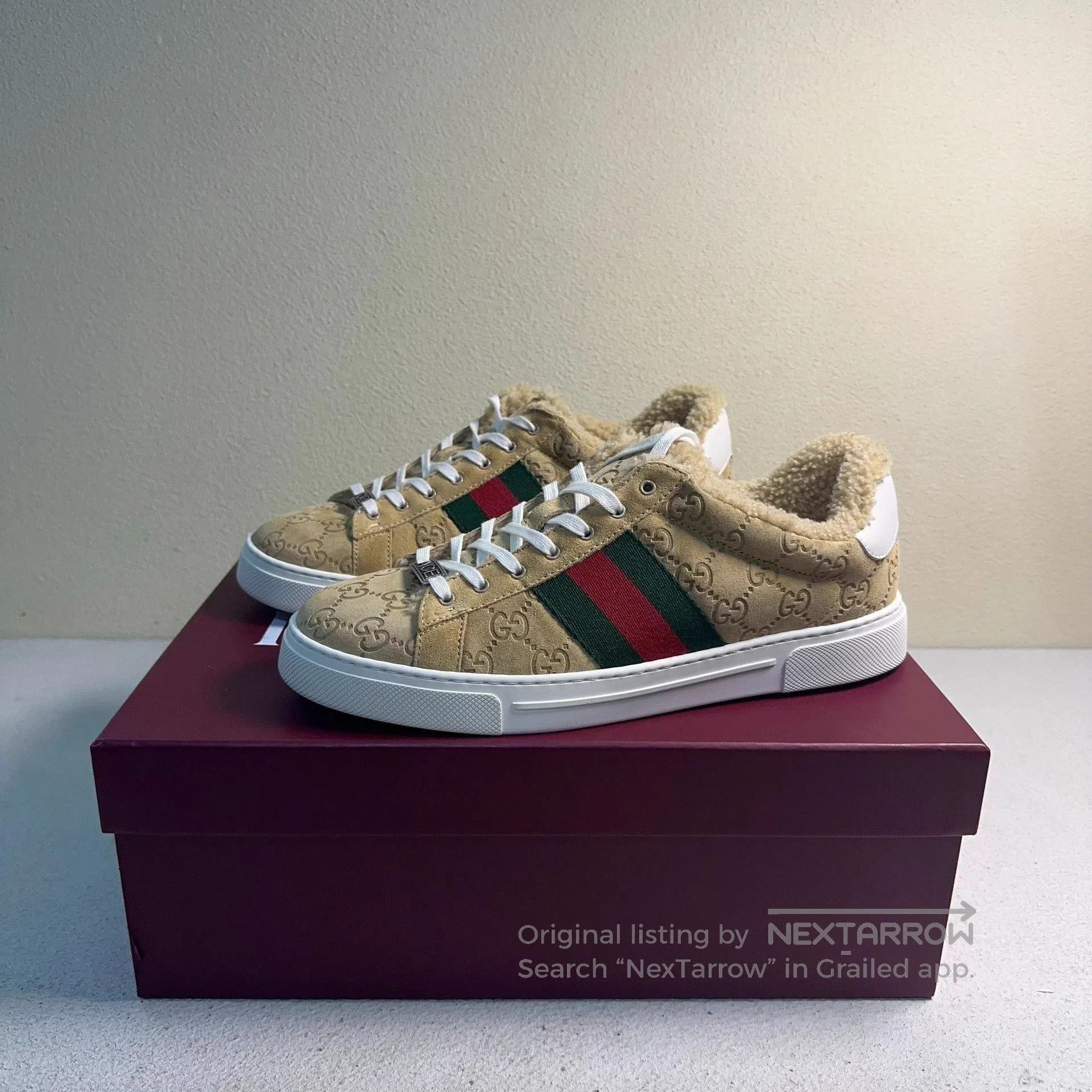 Beige Low-Top Sneakers Size 9.