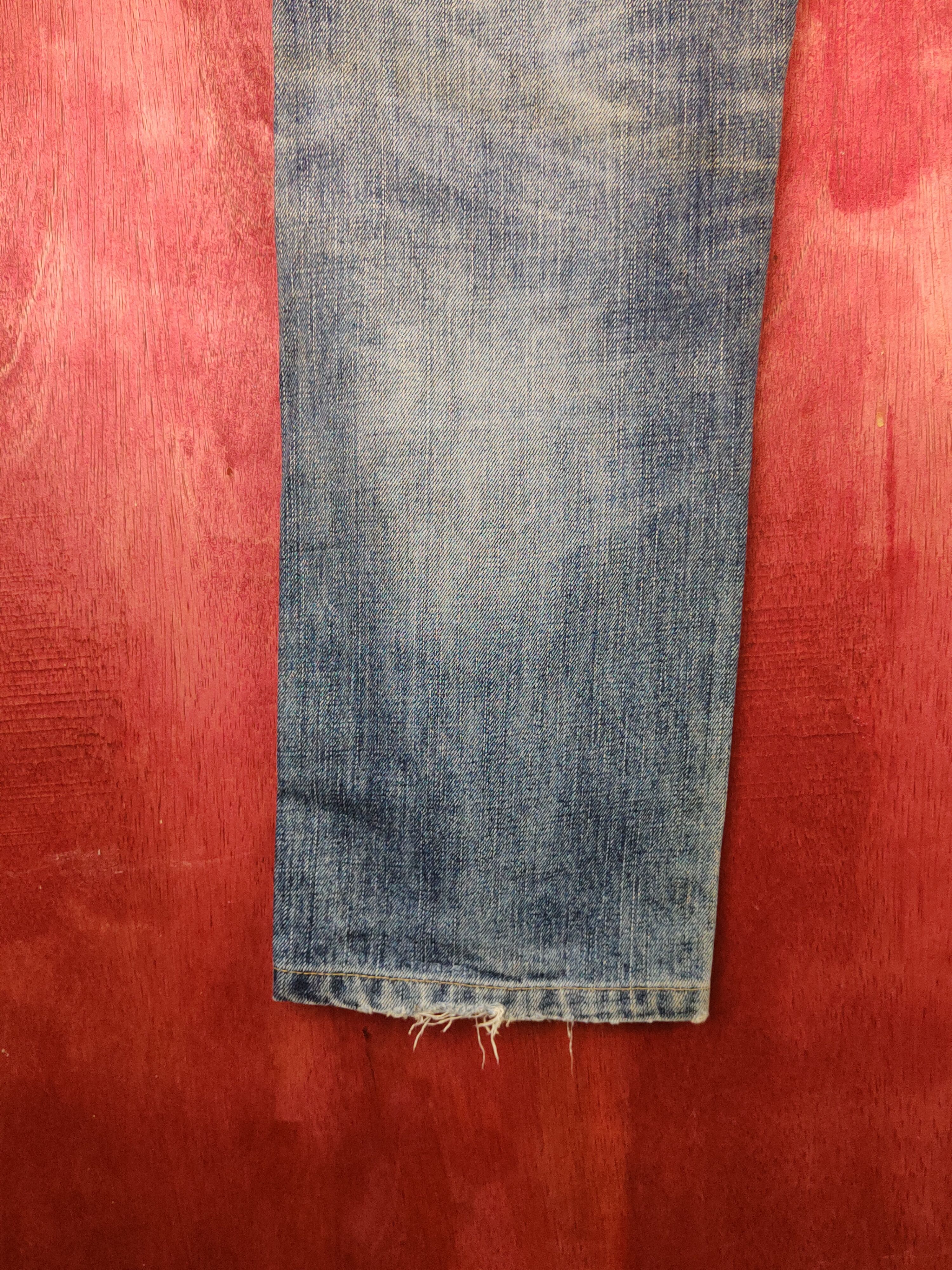 Japanese Brand Uniqlo Blue Faded Distressed ripped japan vtg Denim #S1549 Size US 30 / EU 46 - 9 Thumbnail