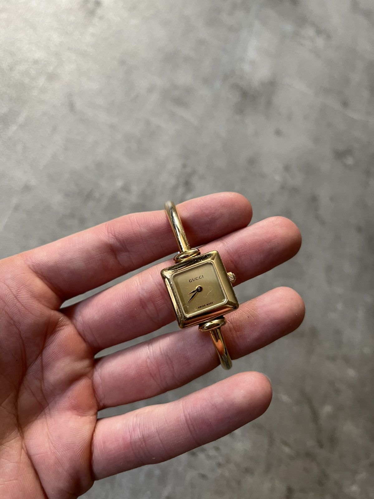 Gucci 1900L Vintage Women's Watch in Gold – Eleven13 Studios