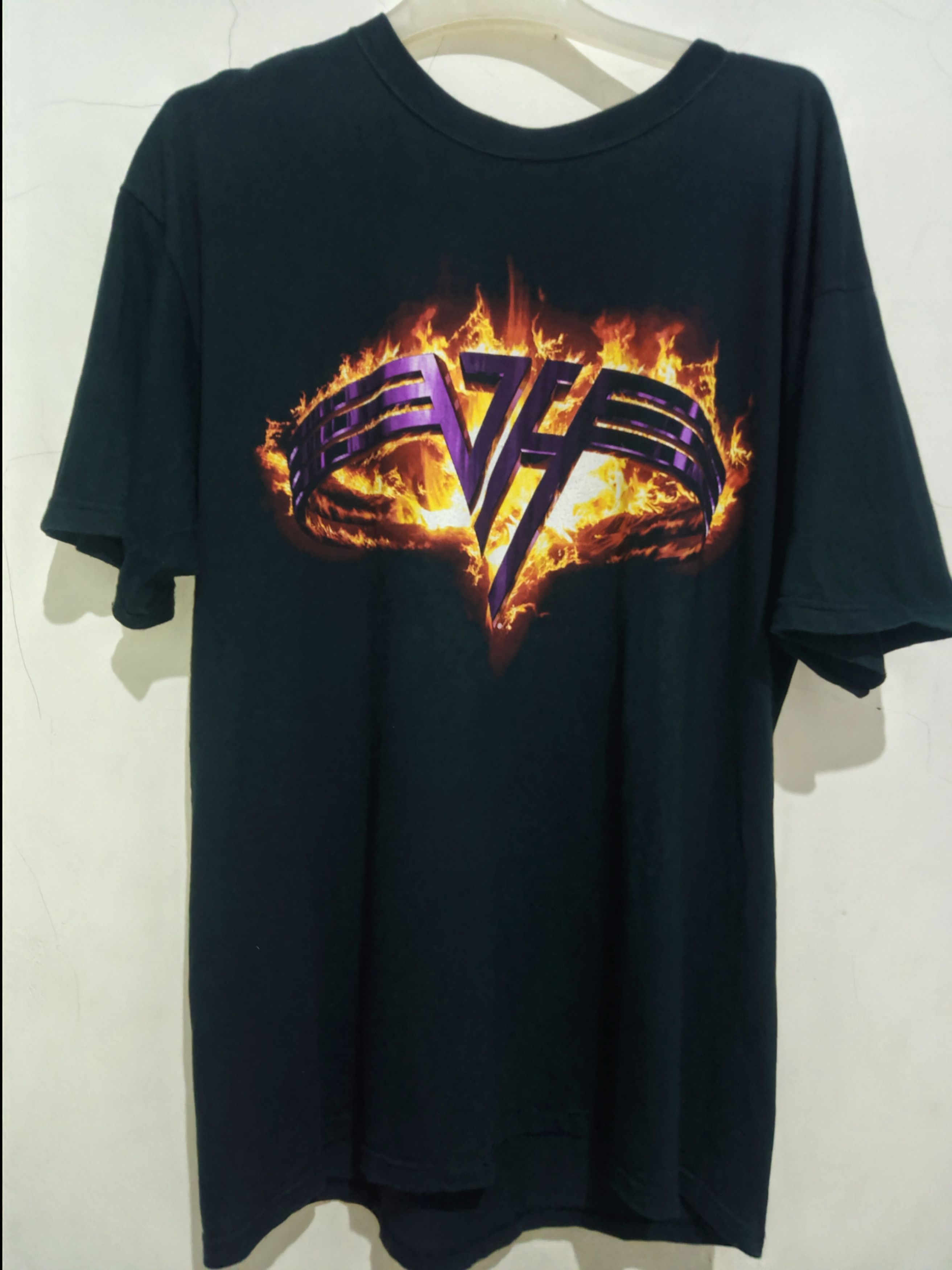 Band Tees 🎼VAN HALEN L 🎼 Size US L / EU 52-54 / 3 - 2 Thumbnail