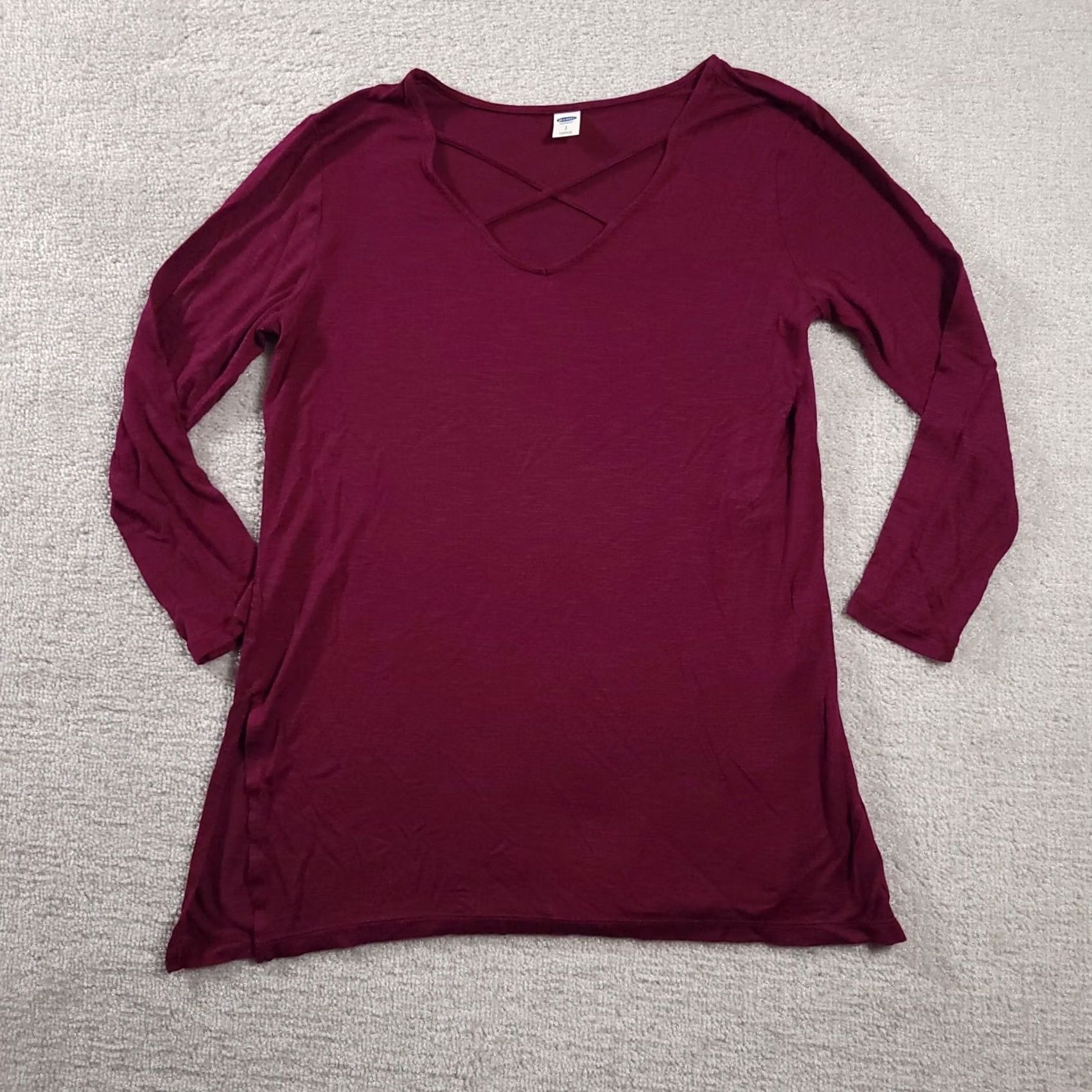 Old Navy Old Navy Burgundy Tunic Top Shirt Long Sleeve Womens Small Stretch Size S / US 4 / IT 40 - 2 Thumbnail