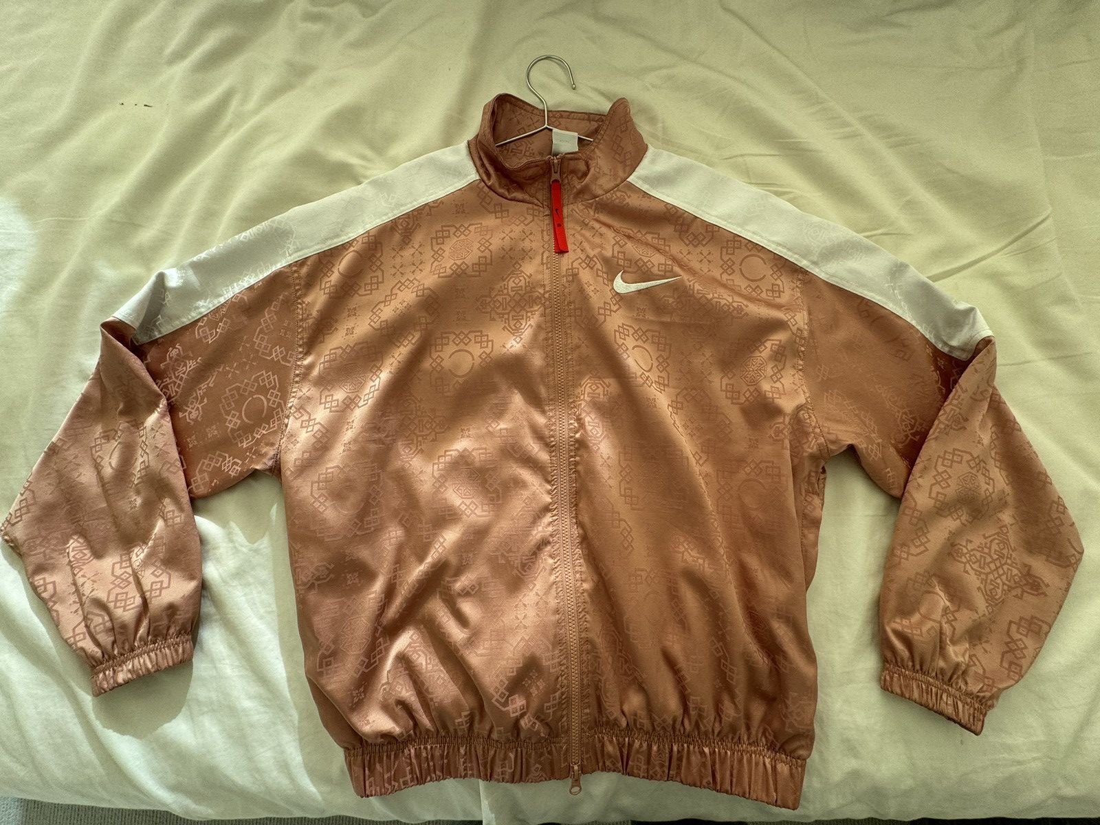 CLOT × Nike Clot X Nike Rose Gold Silk Tracksuit Jacket SIZE MEDIUM Size US M / EU 48-50 / 2 - 1 Thumbnail