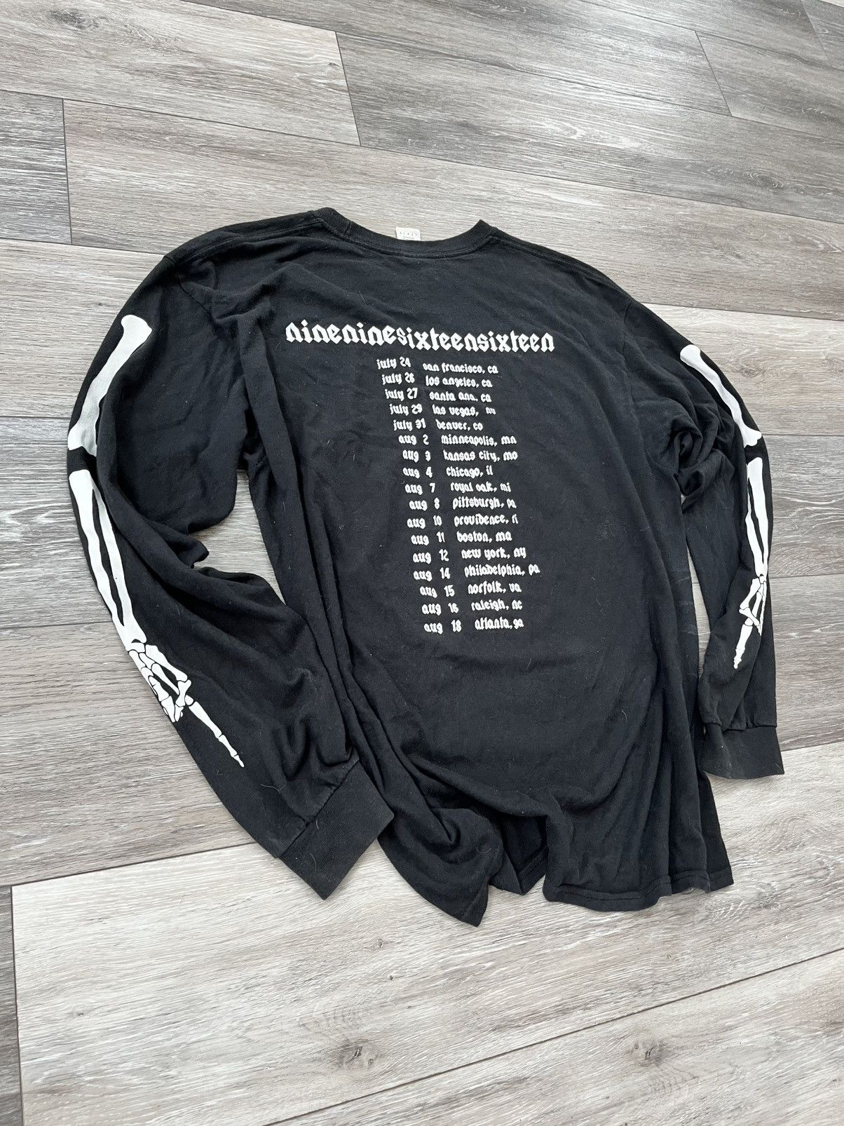 Playboi Carti Playboi Carti Die Lit Tour Ribcage Long Sleeve T-Shirt Size US L / EU 52-54 / 3 - 8 Thumbnail