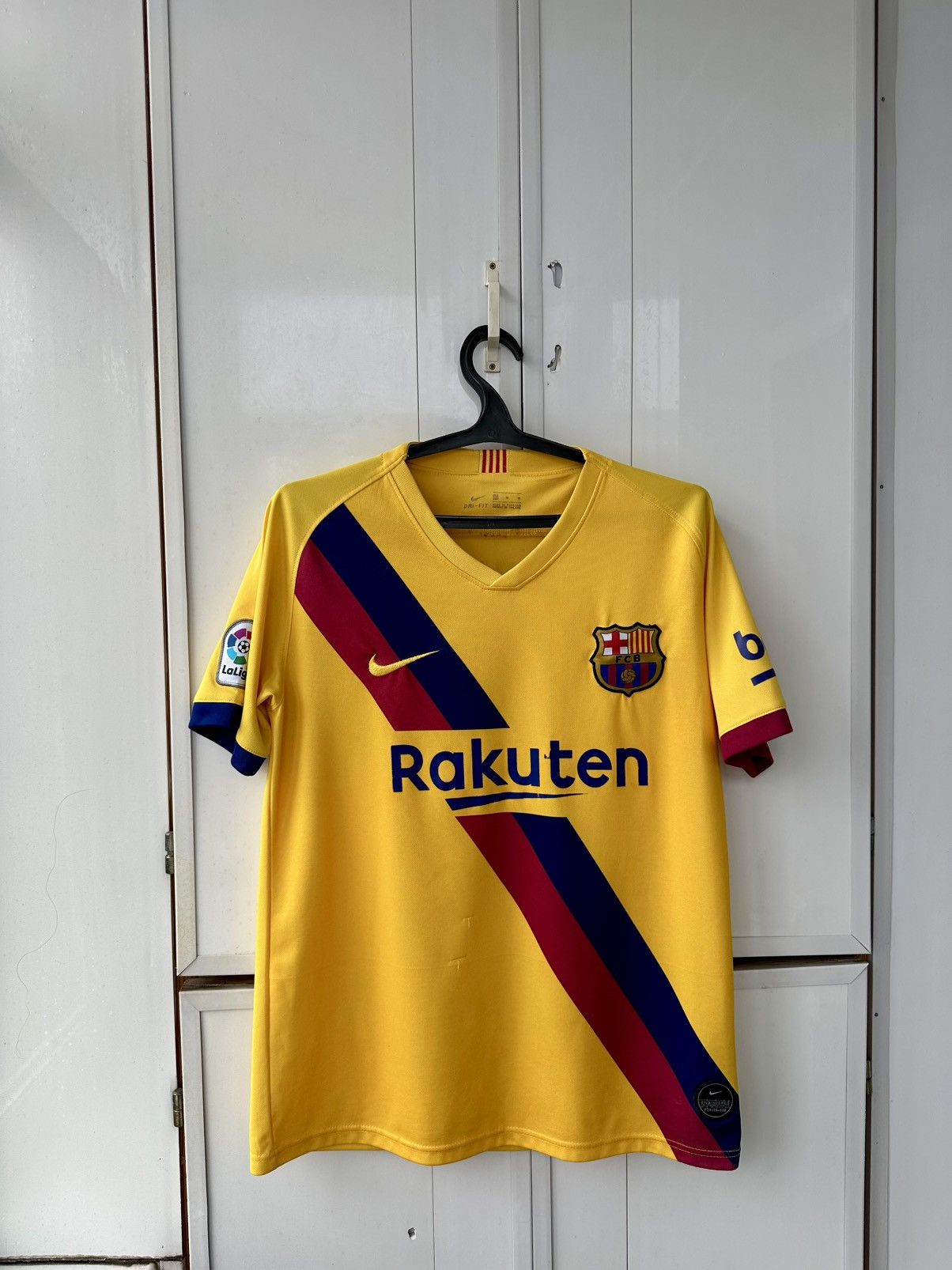 Nike Barcelona Jersey 2019 Griezmann Soccer Jersey Size US M / EU 48-50 / 2 - 2 Thumbnail