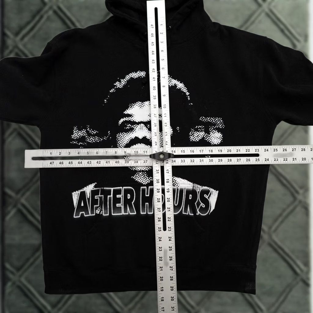 Vintage VINTAGE The Weeknd XO Hoodie Mens XL Black Pullover XL (29X24) MEASUREMENTS ARE PROVIDED IN PICTURES Size US XL / EU 56 / 4 - 1 Thumbnail