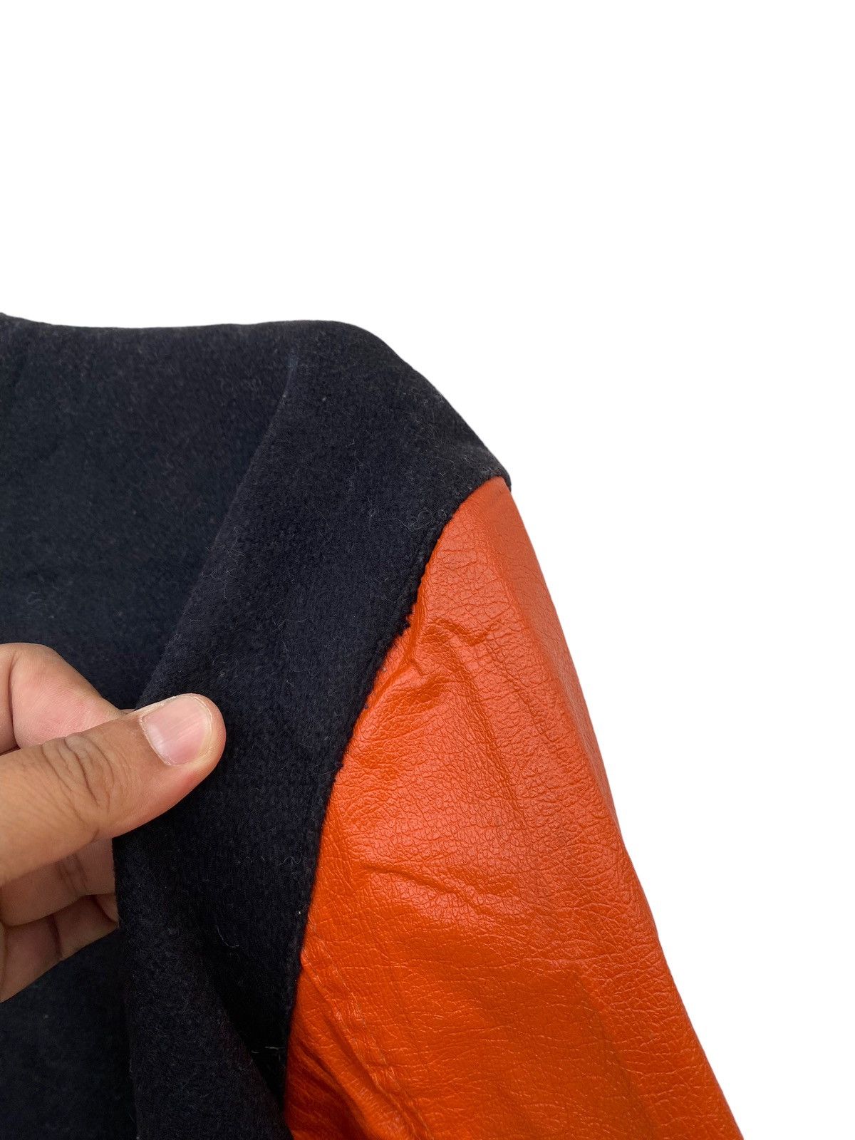 Vintage VINTAGE NAUGALITE VARSITY JACKET Size US S / EU 44-46 / 1 - 4 Thumbnail