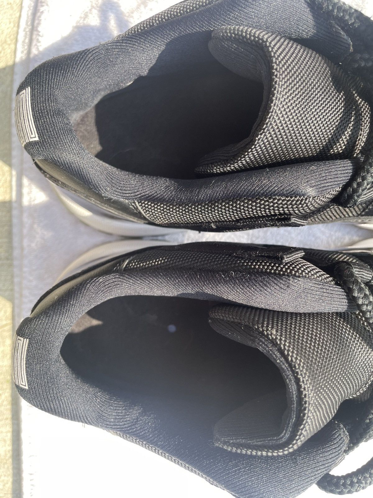 Jordan Brand Jordan 11 X Low X Retro X Space Jam Size US 9.5 / EU 42-43 - 2 Thumbnail