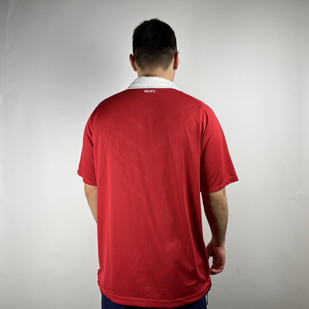 Nike NIKE MANCHESTER UNITED 2010 2011 HOME FOOTBALL SOCCER JERSEY Size US XL / EU 56 / 4 - 2 Thumbnail