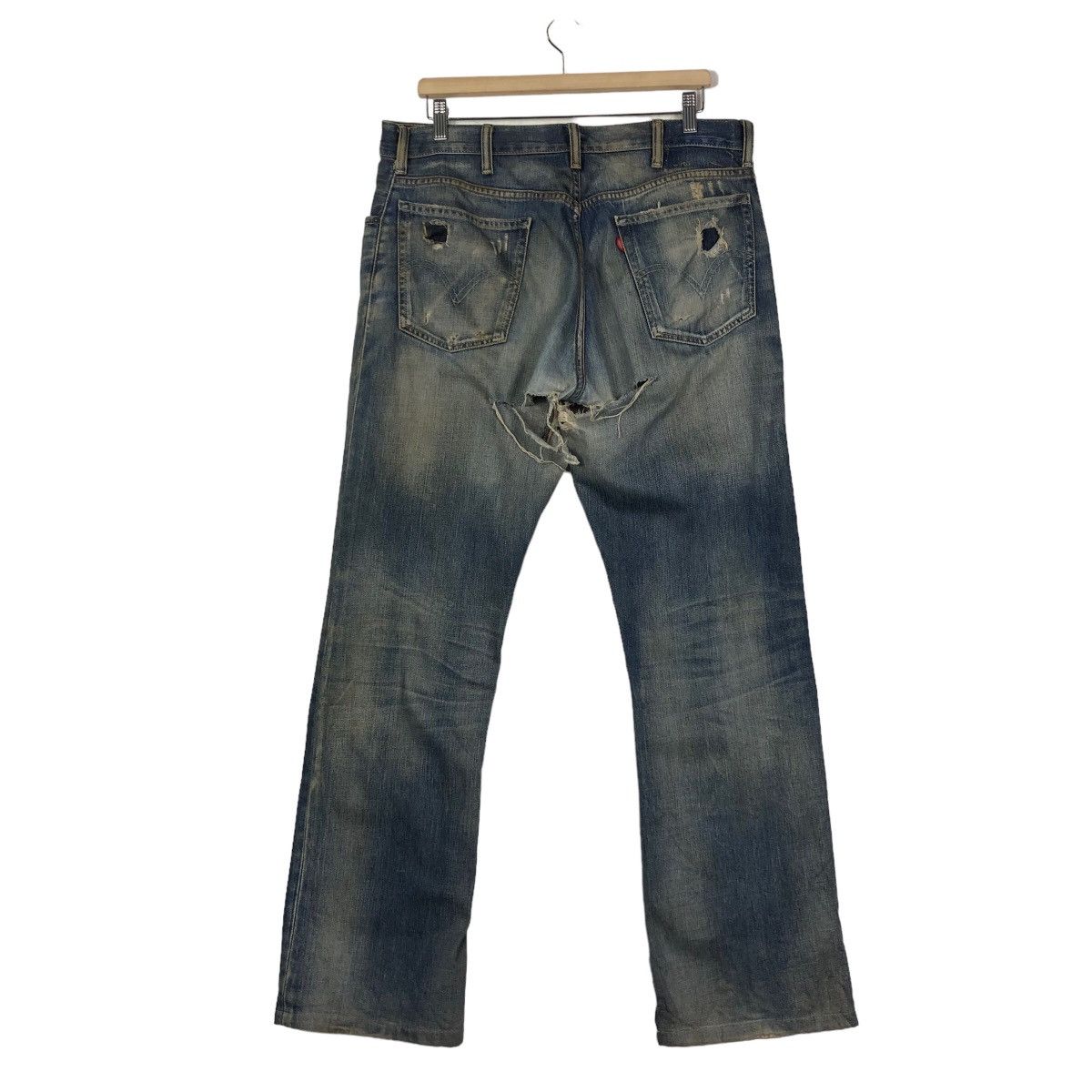 Levi's 🔥Rare Worn Rusty Big Hole Levi’s Distressed Jeans Denim Size US 36 / EU 52 - 8 Thumbnail