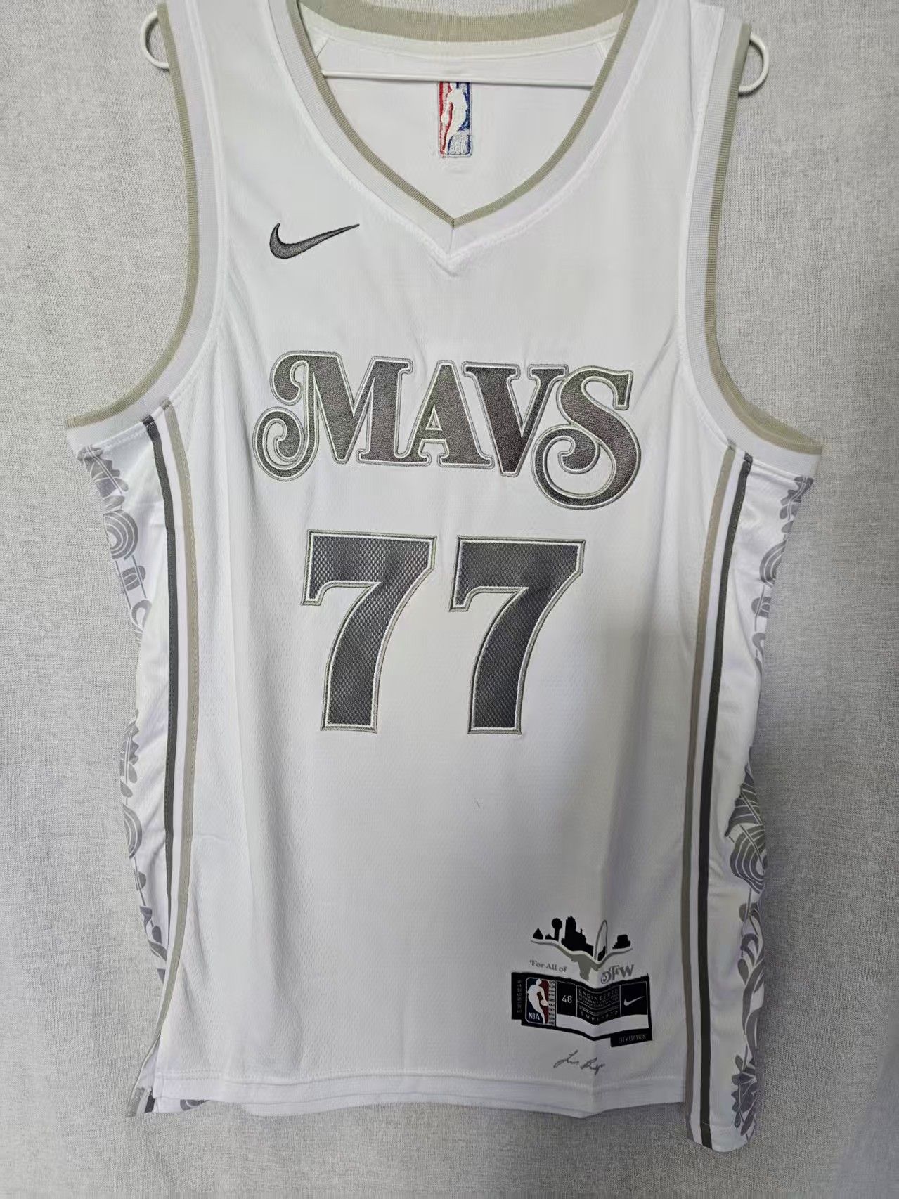 Mavericks #77 Luka Dončić Jersey Double Stitched