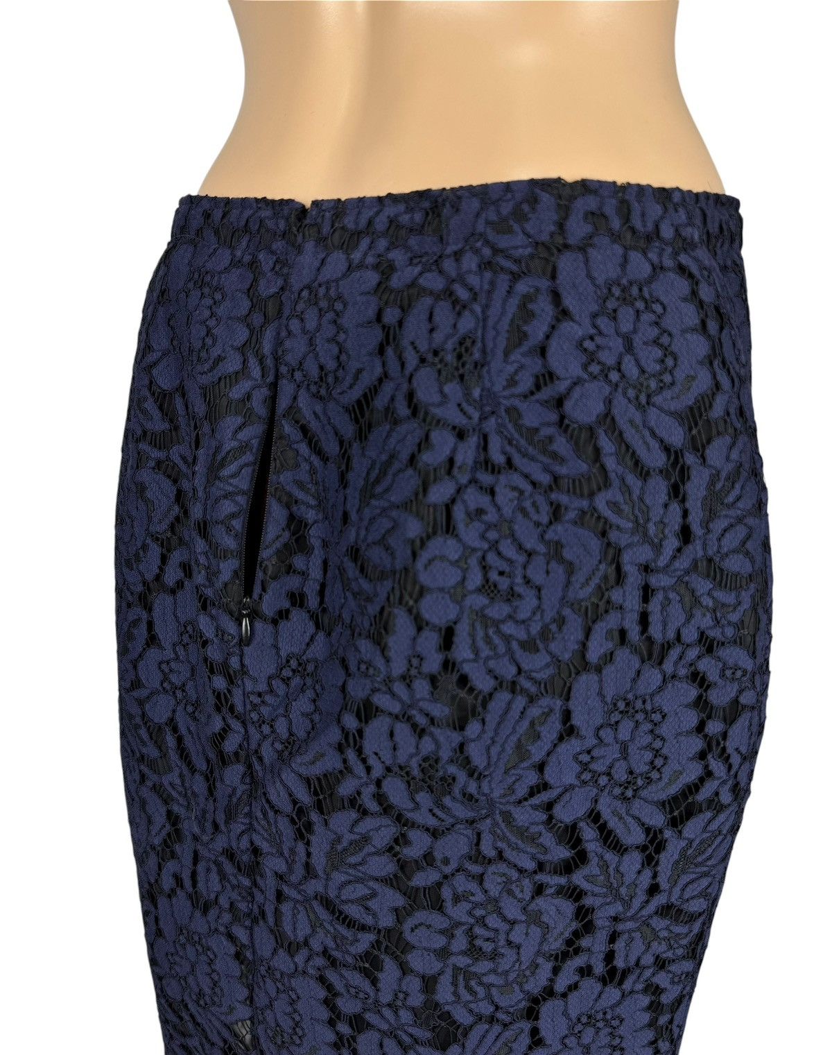 MSGM MSGM Skirt Knee-Length Lace Embroidery Floral Wool Polyester Size 27" / US 4 / IT 40 - 8 Thumbnail