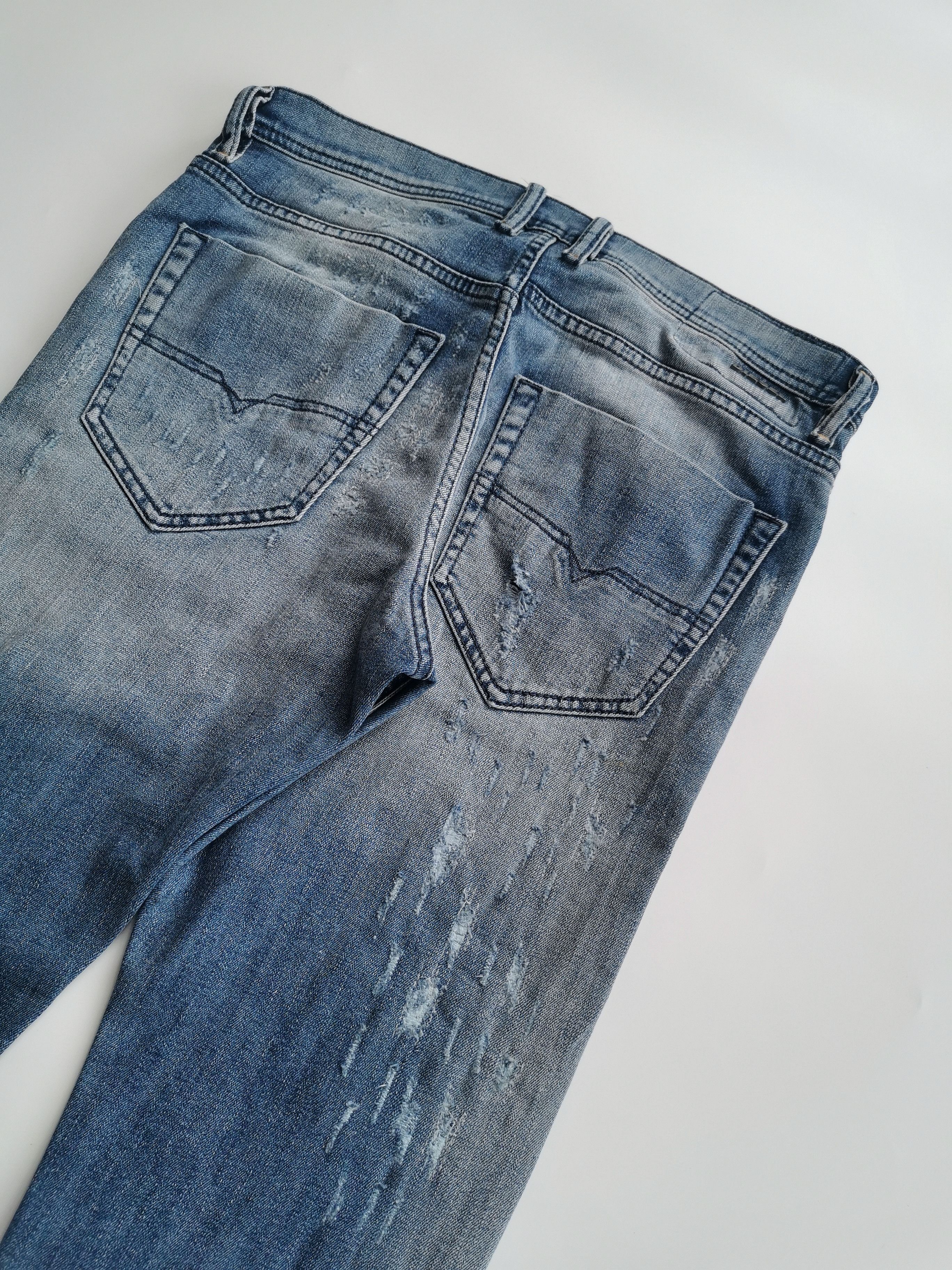Diesel Diesel Ripped Slim Carrot Jeans Size US 30 / EU 46 - 10 Thumbnail