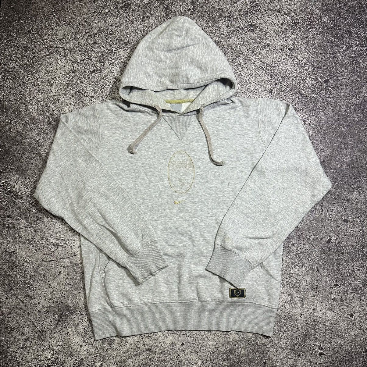 Nike VINTAGE HOODIE JUVENTUS BY NIKE CENTER 00s Size US M / EU 48-50 / 2 - 2 Thumbnail