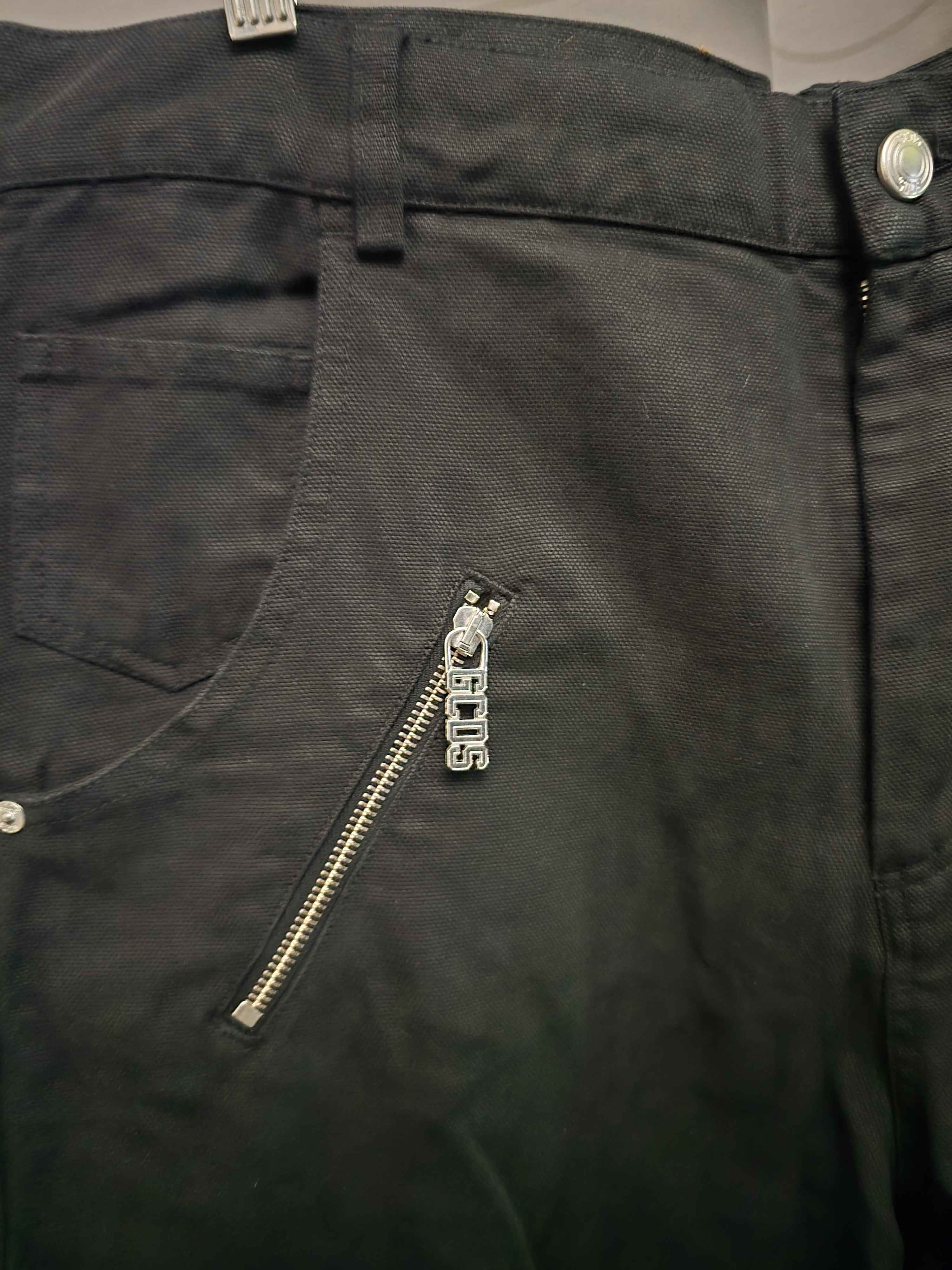 GCDS gcds ultracargo shorts Size US 34 / EU 50 - 12 Thumbnail