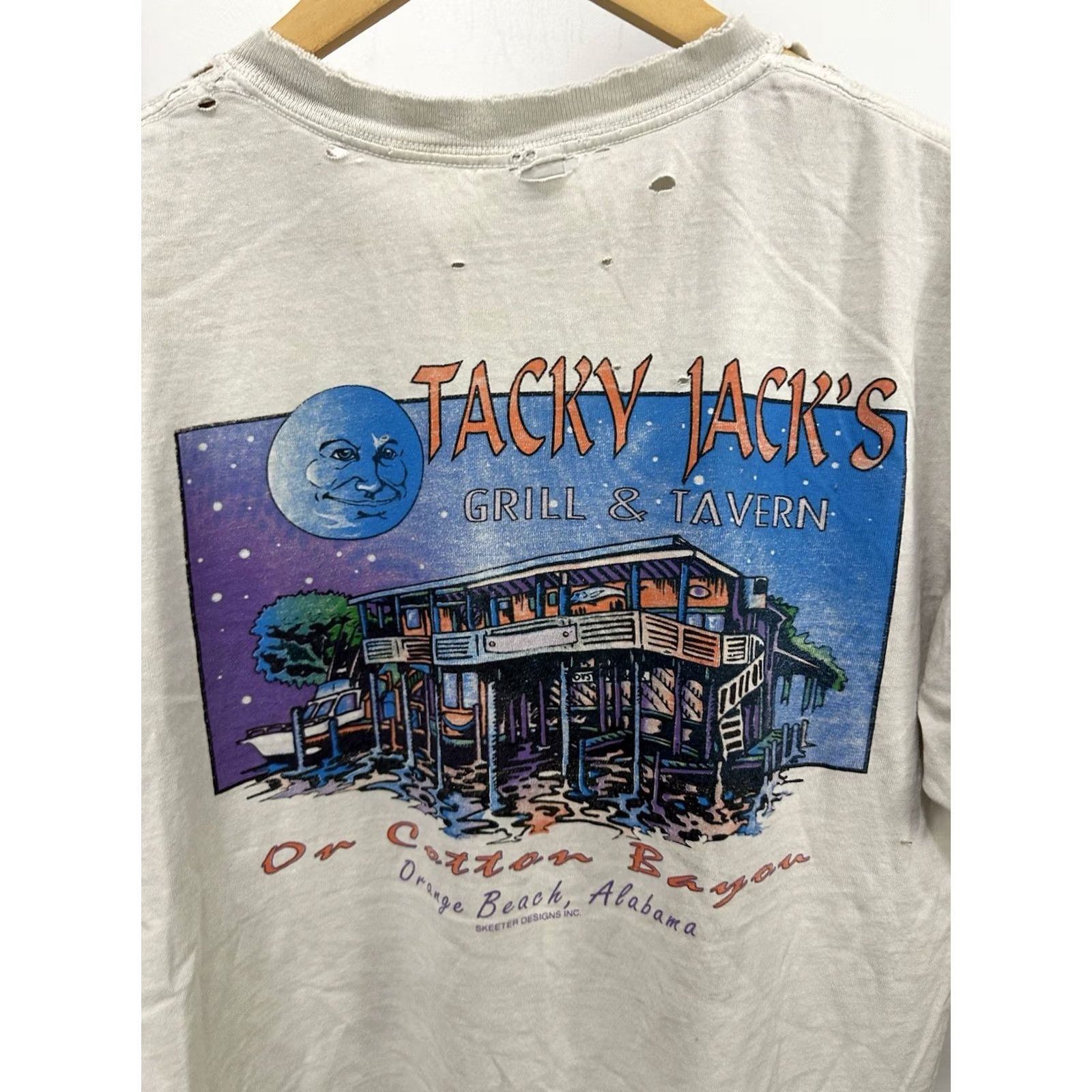 Gildan VTG Tacky Jack's Tavern AL Worn Thrashed Distressed Cotton T-Shirt M Shirt Mens White 90s Grunge Bar Seafood Distressed Mens Size US M / EU 48-50 / 2 - 4 Thumbnail