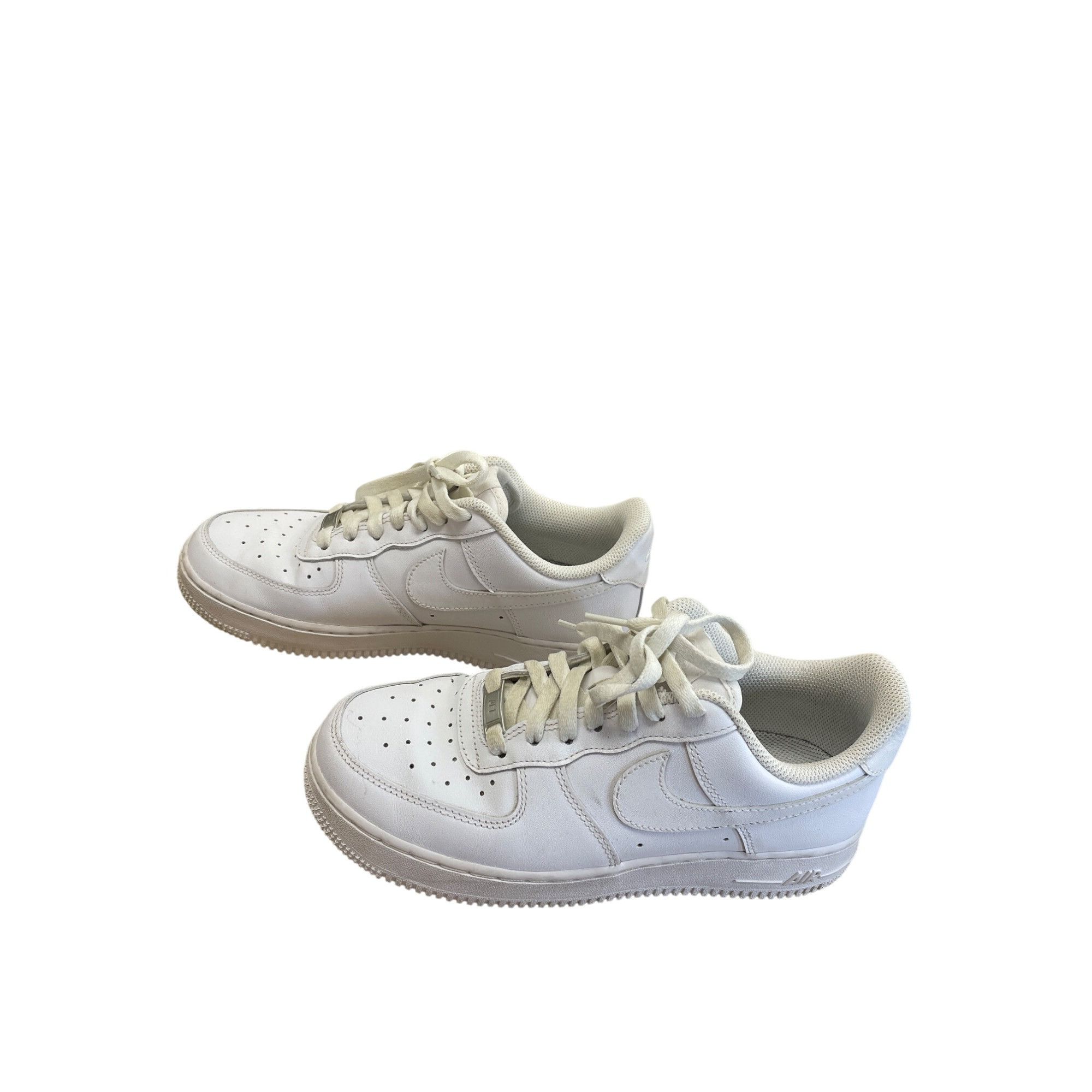 Nike Nike Air Force 1 07 OG triple white womans sneakers Shoes si Size US 7 / IT 37 - 3 Thumbnail